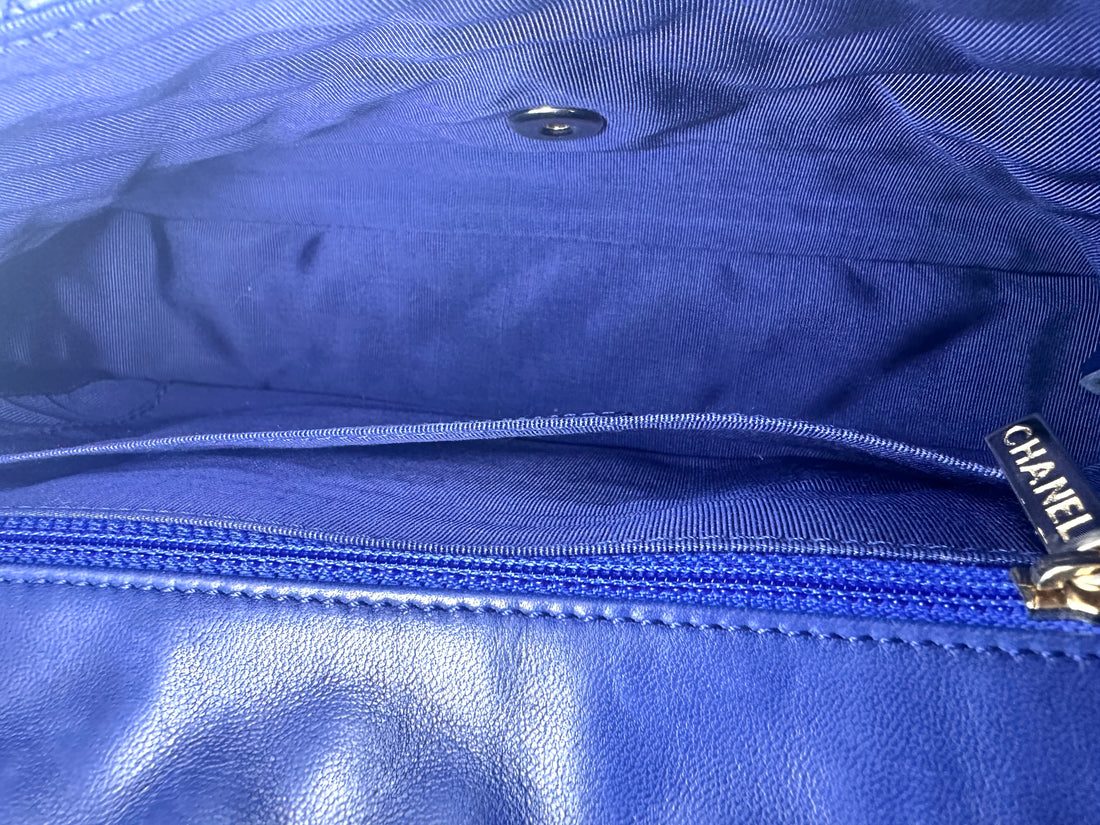 Chanel Limited Edition Valentine's Day Charms Blue Quilted Leather Classic Flap Bag With Gold Hardware(13***41) CC1280