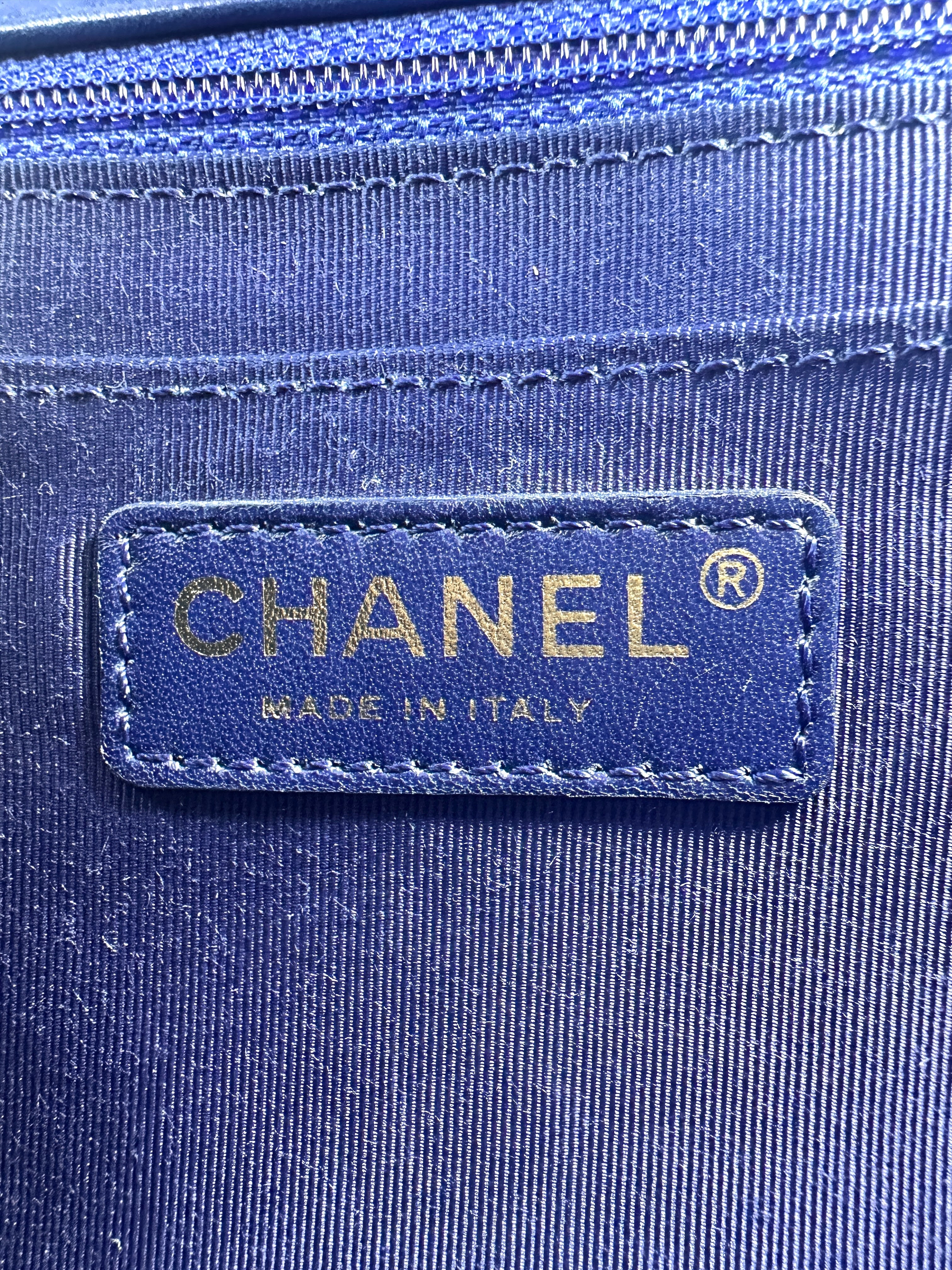 Chanel Limited Edition Valentine's Day Charms Blue Quilted Leather Classic Flap Bag With Gold Hardware(13***41) CC1280