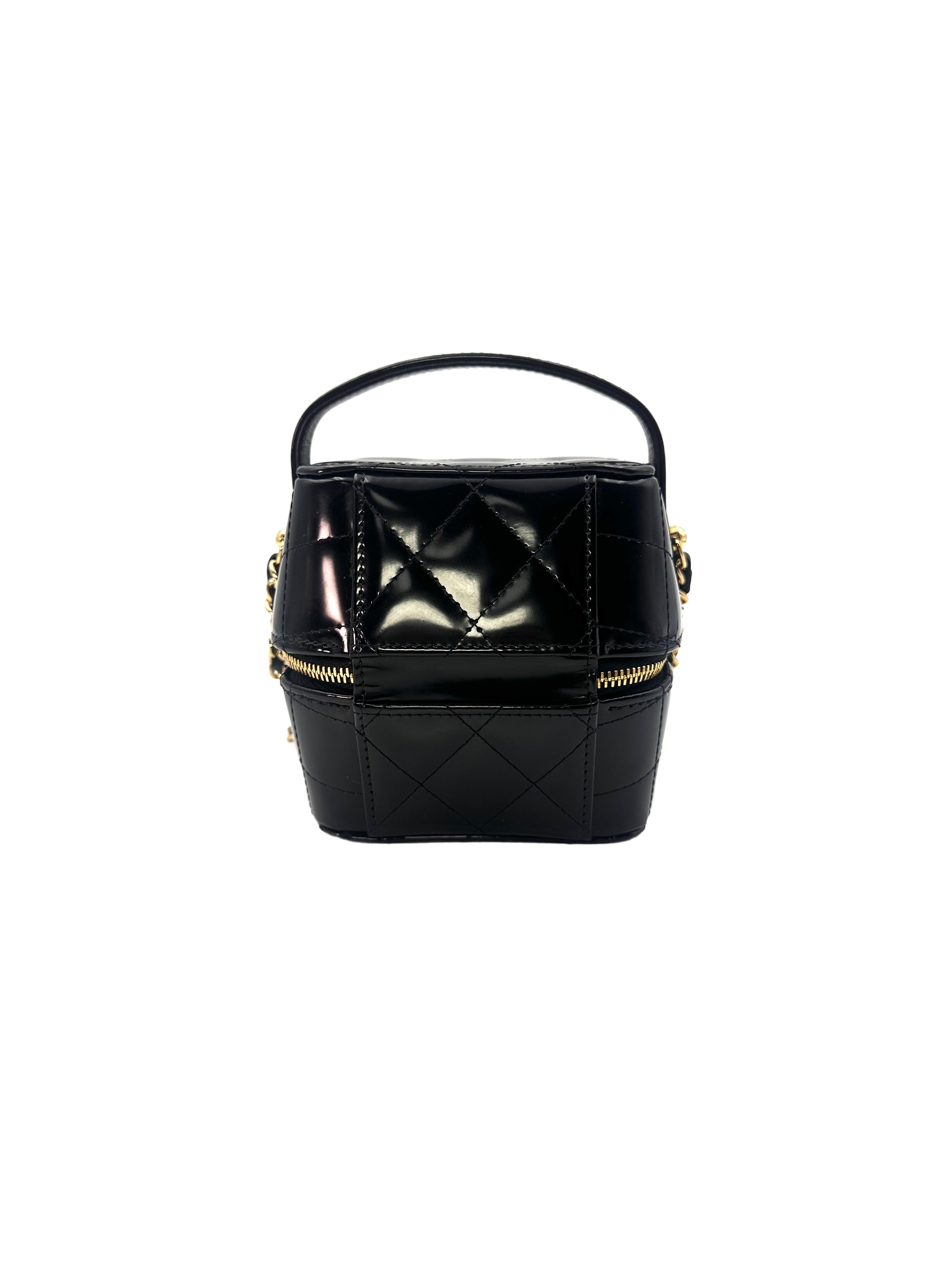 Chanel 25A Metiers d'Art Black Quilted Patent Calfskin Handle Vanity Case(H5***E4) CC1285