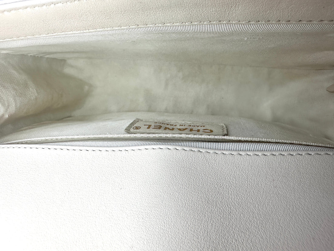Chanel LeBoy White Quilted Lambskin Leather Medium Size Flap Bag With Gold Buckle(30***77) CC1296