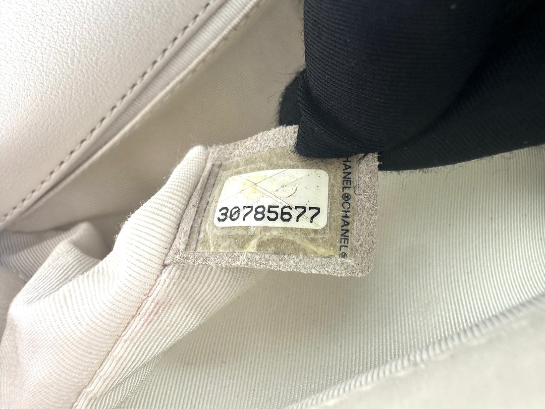 Chanel LeBoy White Quilted Lambskin Leather Medium Size Flap Bag With Gold Buckle(30***77) CC1296