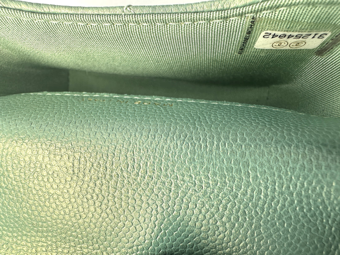 Chanel Iridescent Light Green Caviar Quilted Calfskin Leather Pearl On Chain Flap Bag(31***42) CC1318