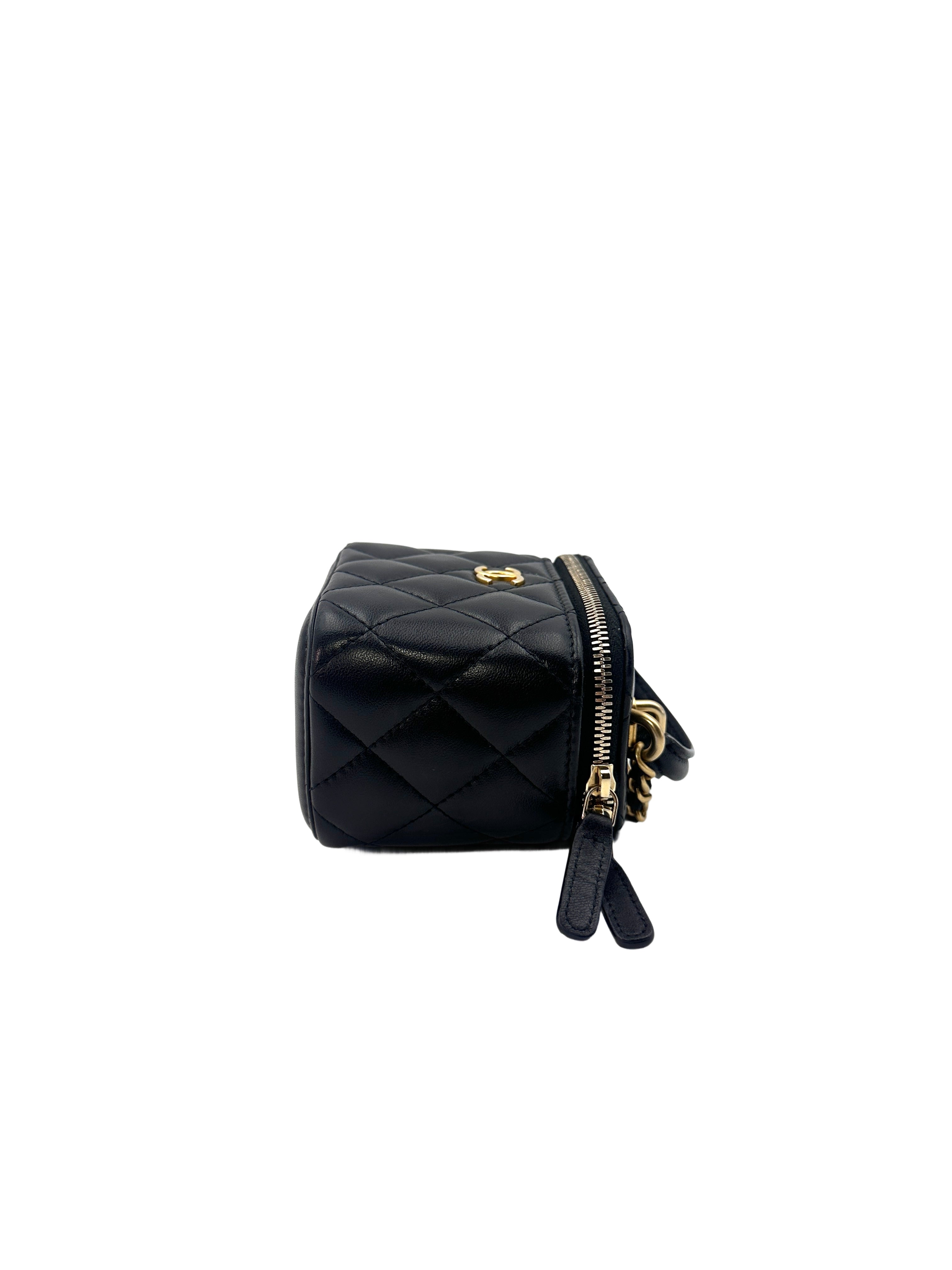Chanel Black Quilted Leather Mini Top Handle Vanity Case With Gold Hardware(31***36) CC1355