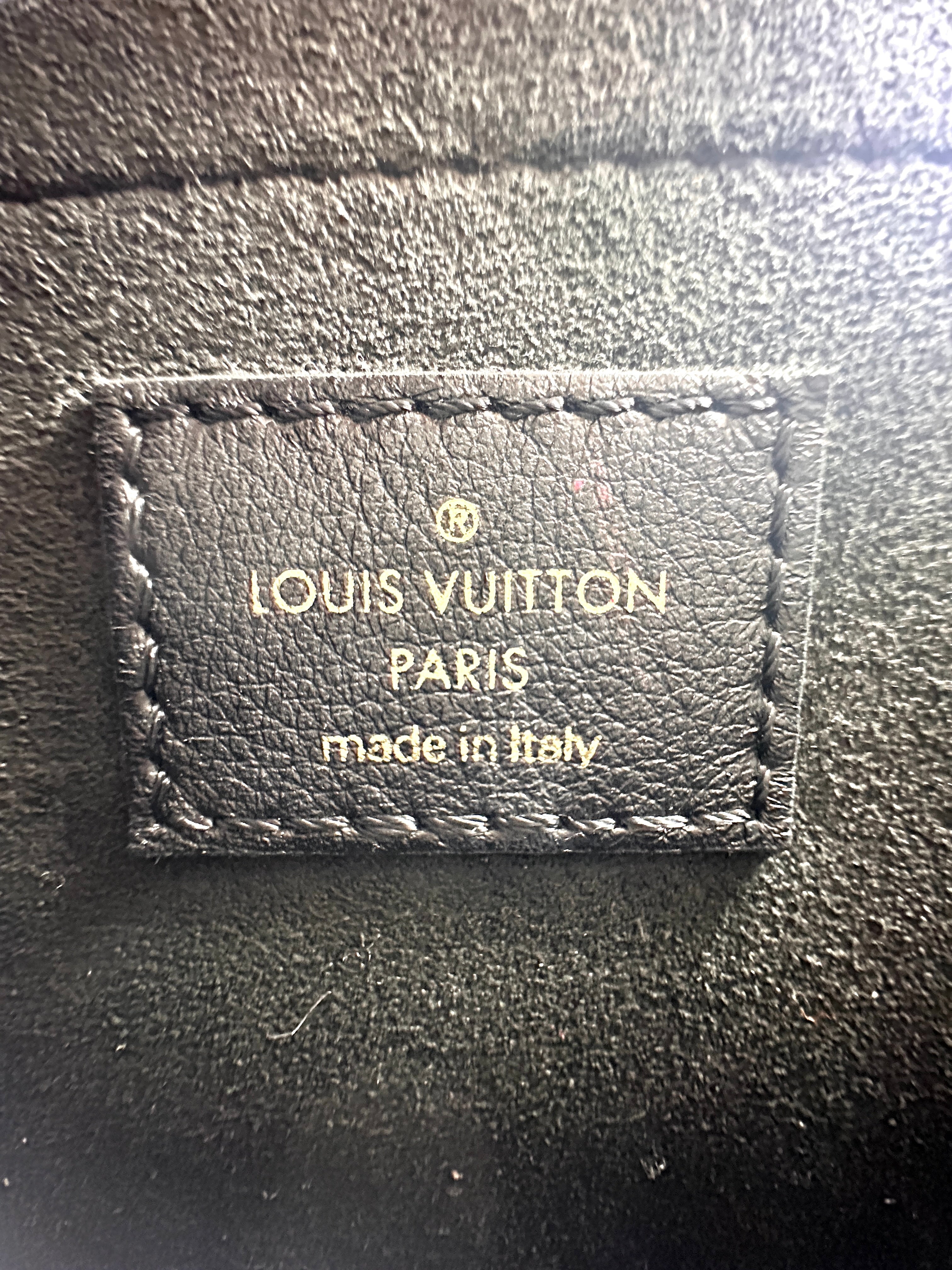 Louis Vuitton New Wave Black Quilted Leather Shoulder Bag With Gold Hardware LV1842