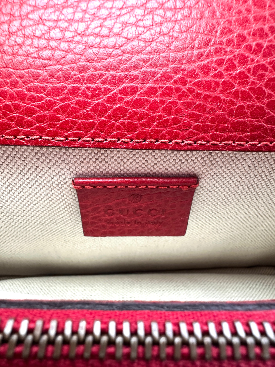 Gucci Dionysus Red Leather Medium Size Crossbody Shoulder Bag With Crystal Buckle GG621