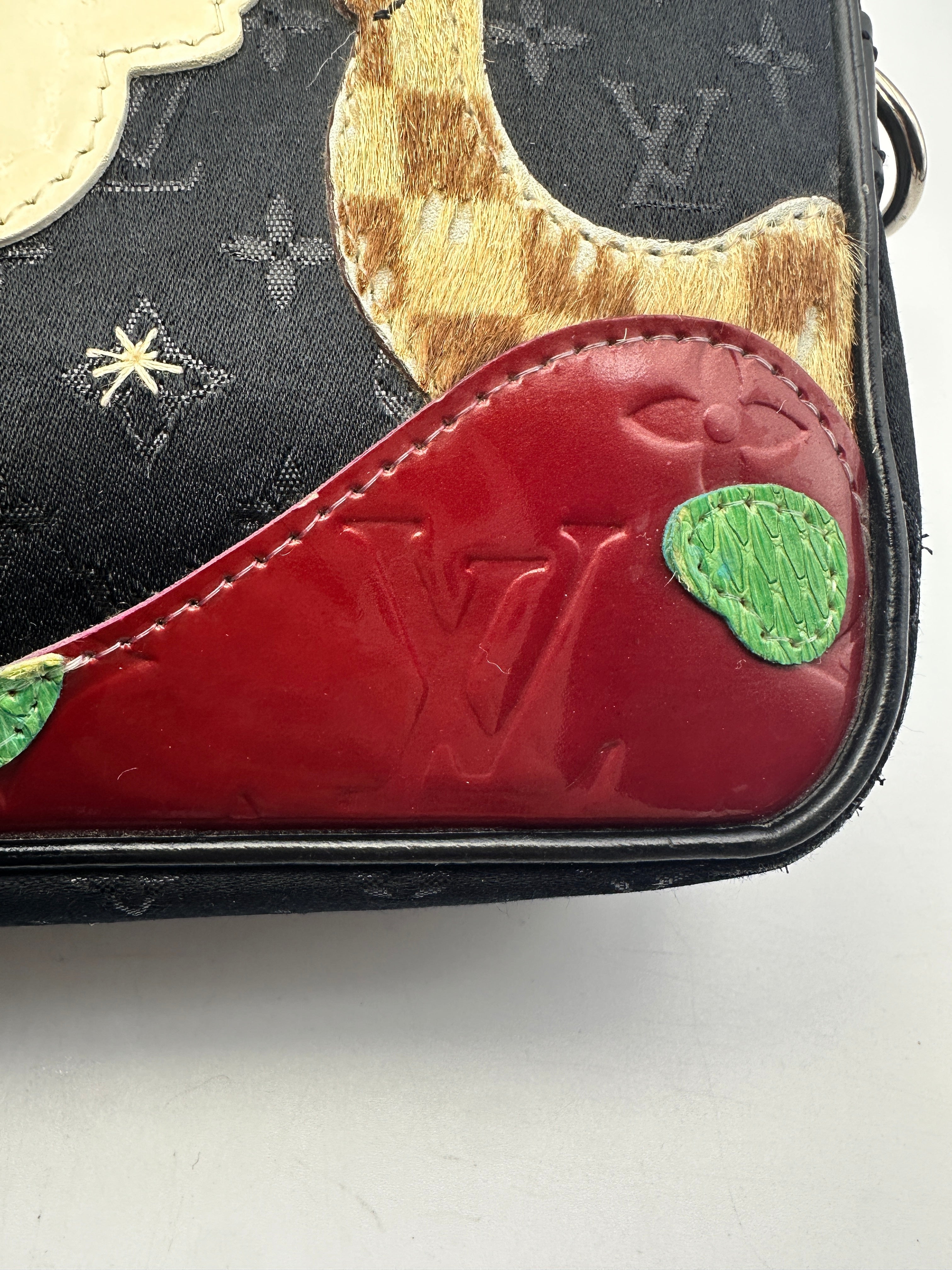 Louis Vuitton Conte De Fees Pochette LV1851