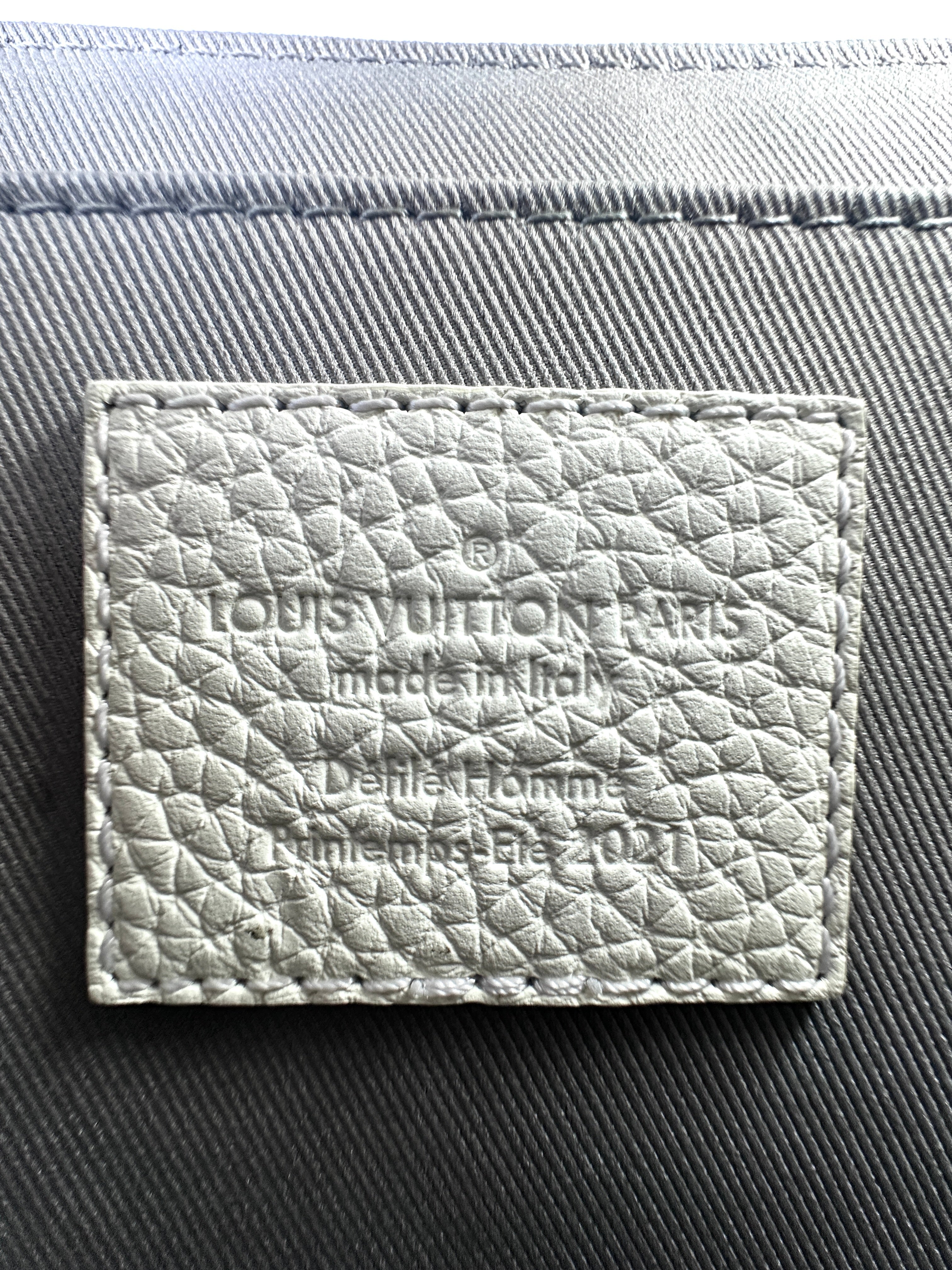 Louis Vuitton Limited Edition "Zoooom With Friends" White Monogram Calfskin Flap Soft Trunk G049