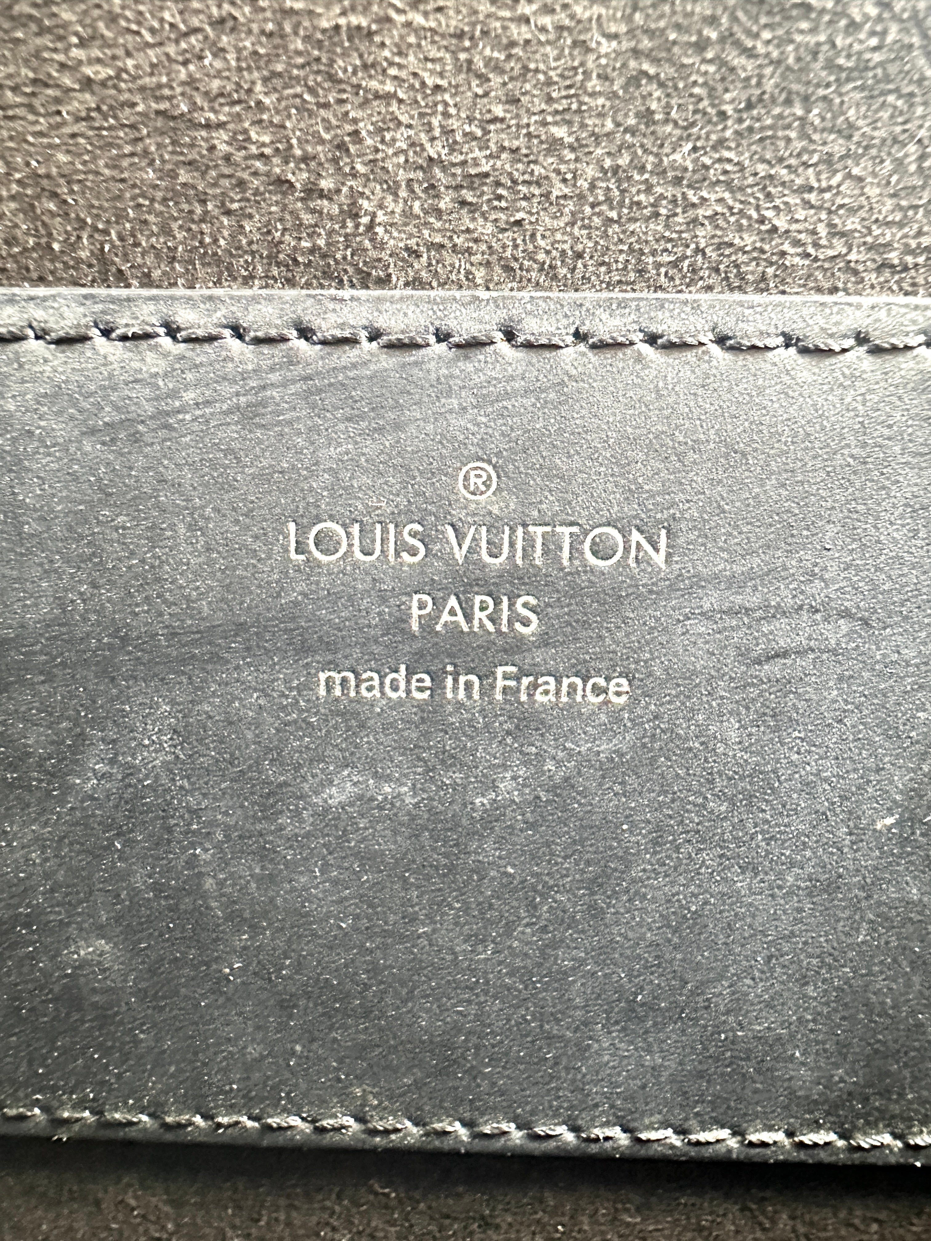Louis Vuitton Twist Gradient Blue Epi Striped Leather Shoulder Bag LV1862