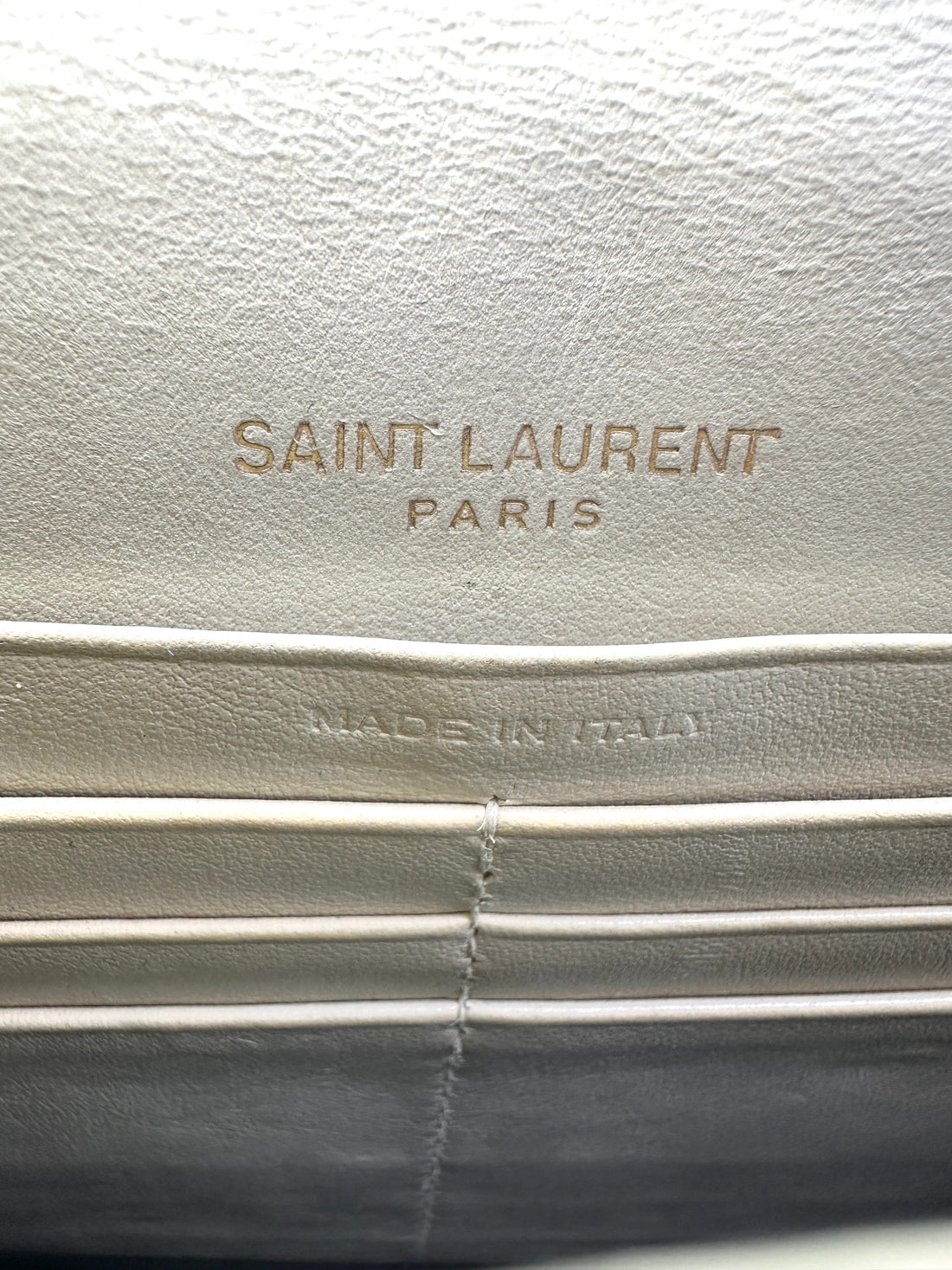 Saint Laurent Kate White Croc-Embossed Leather Flap Bag With Gold Hardware G061