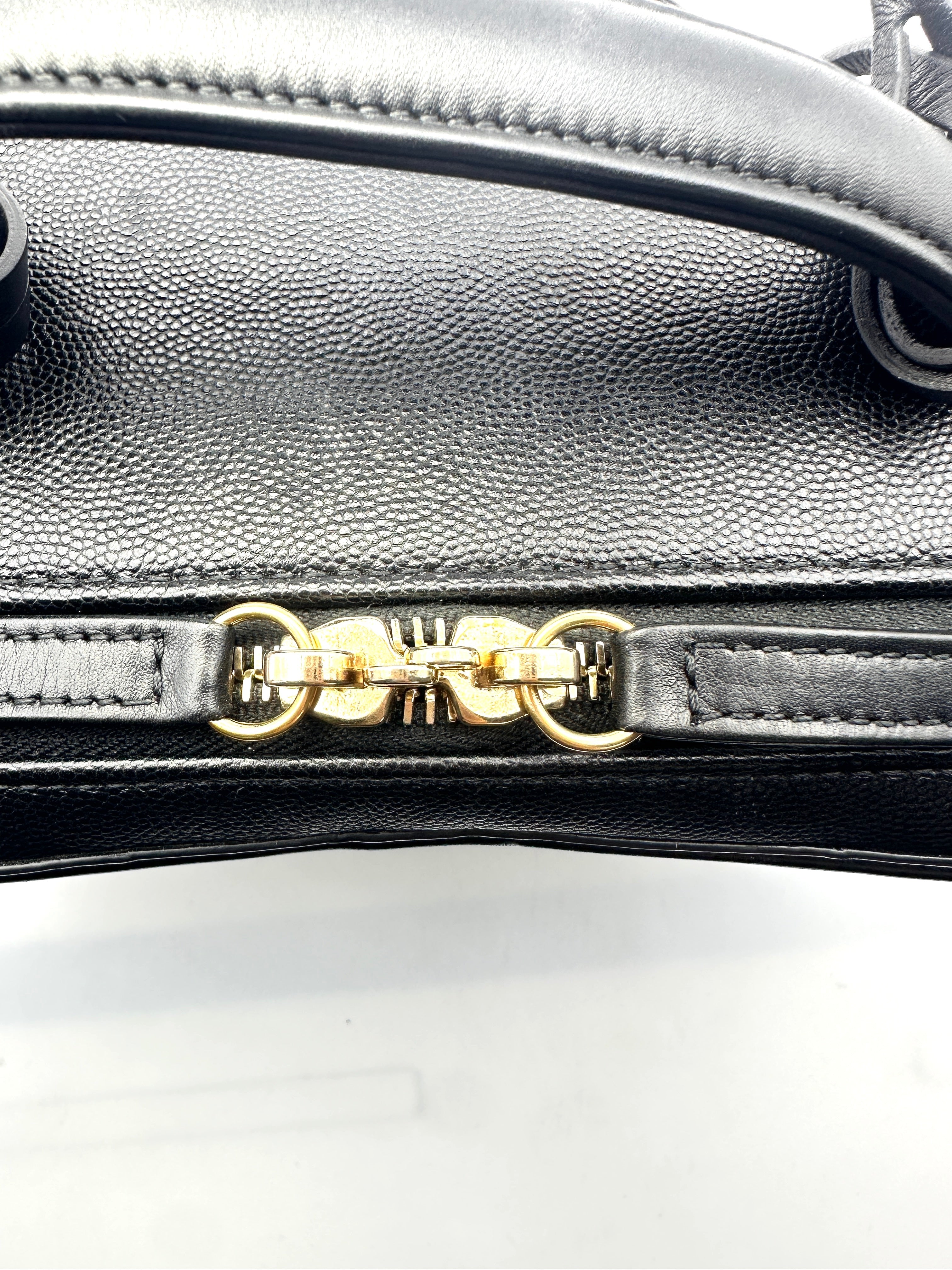 Chanel CC Filigree Black Quilted Calfskin Vanity Case(25***83) G056