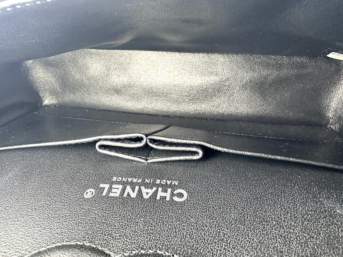 Chanel Classic Flap Black Quilted Calfskin Chain Shoulder Bag(29***34) G084