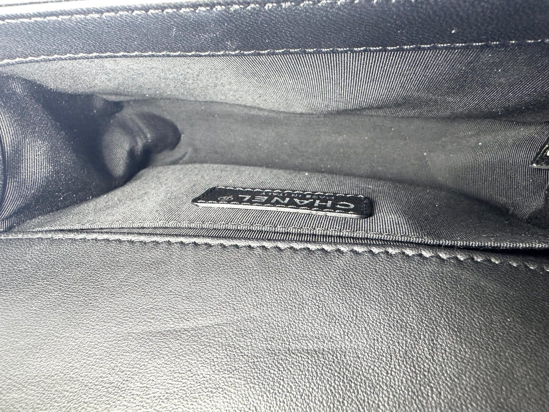 Chanel LeBoy Black Stingray Leather Small Size Flap Bag With Silver Buckle(22***86) CC1375-1