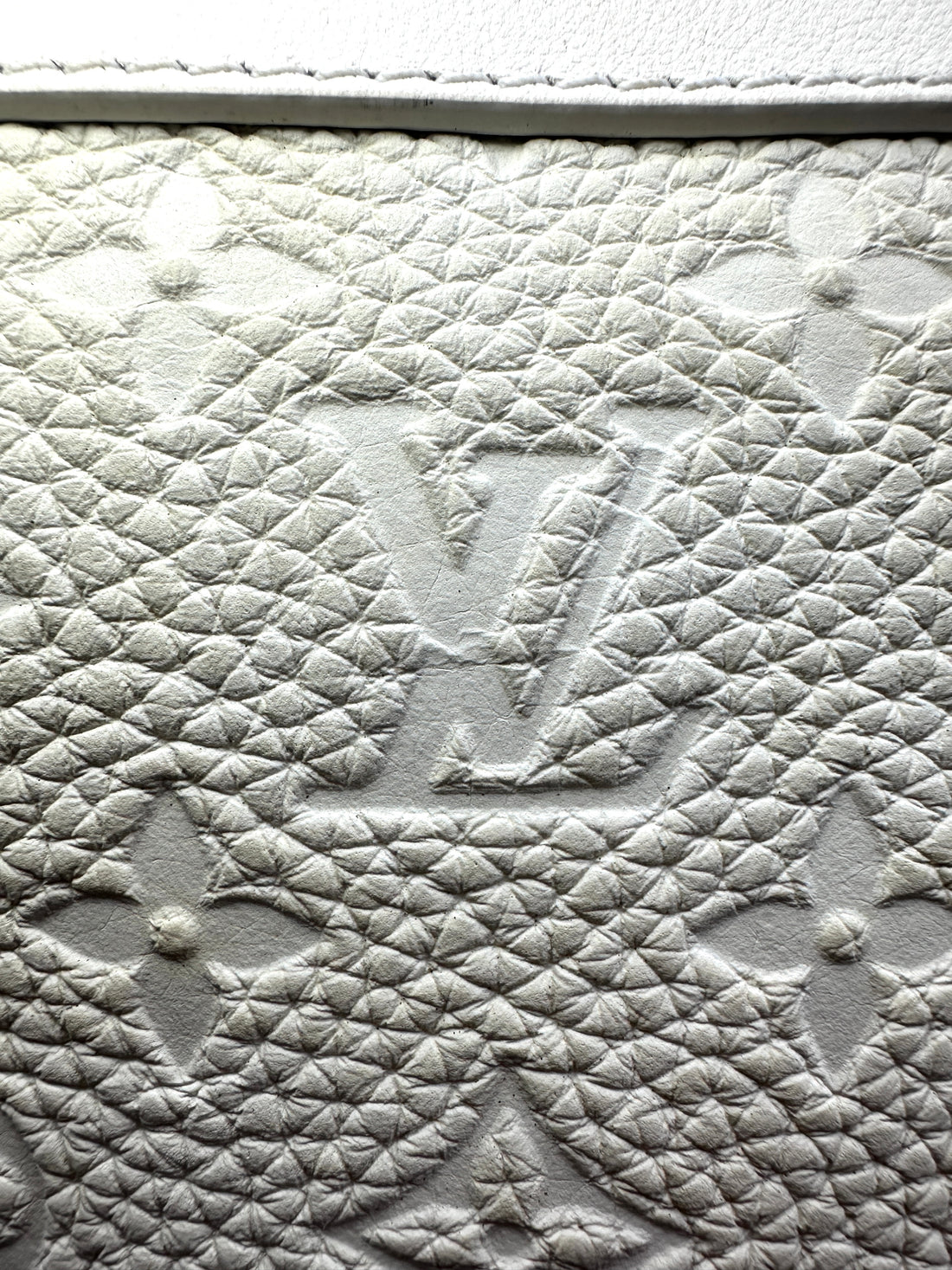 Louis Vuitton Solf Trunk White Monogram Shoulder Bag LV1867