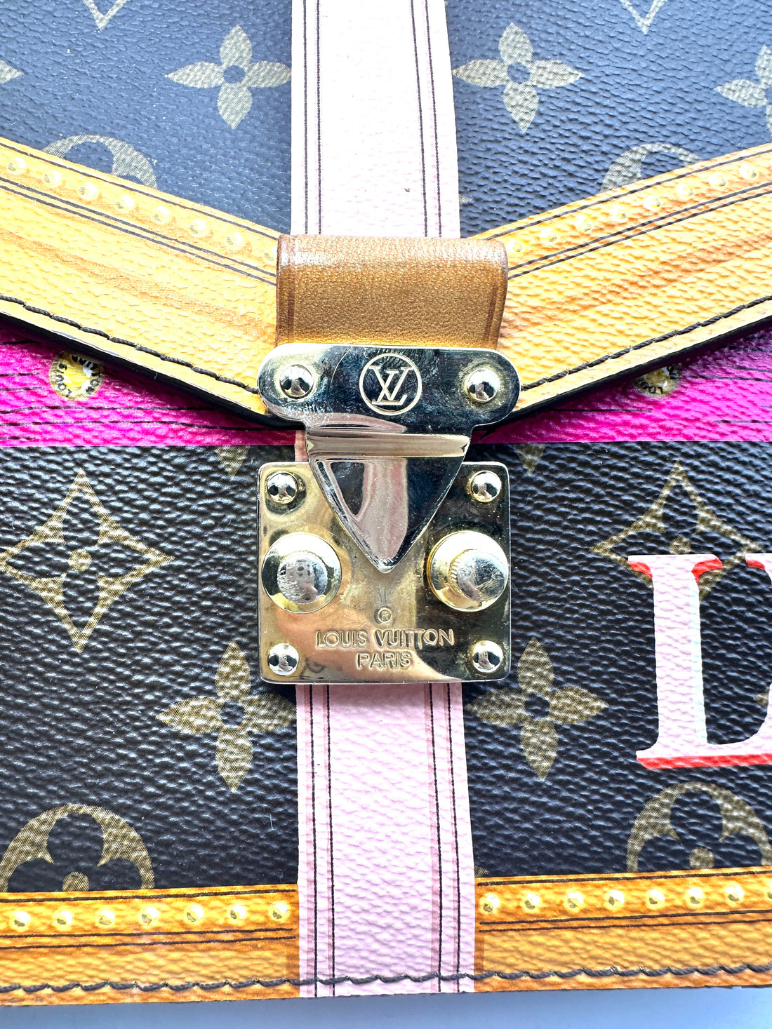 Louis Vuitton Limited Edition 2018 Summer Courtyard Series Shoulder Bag LV1870