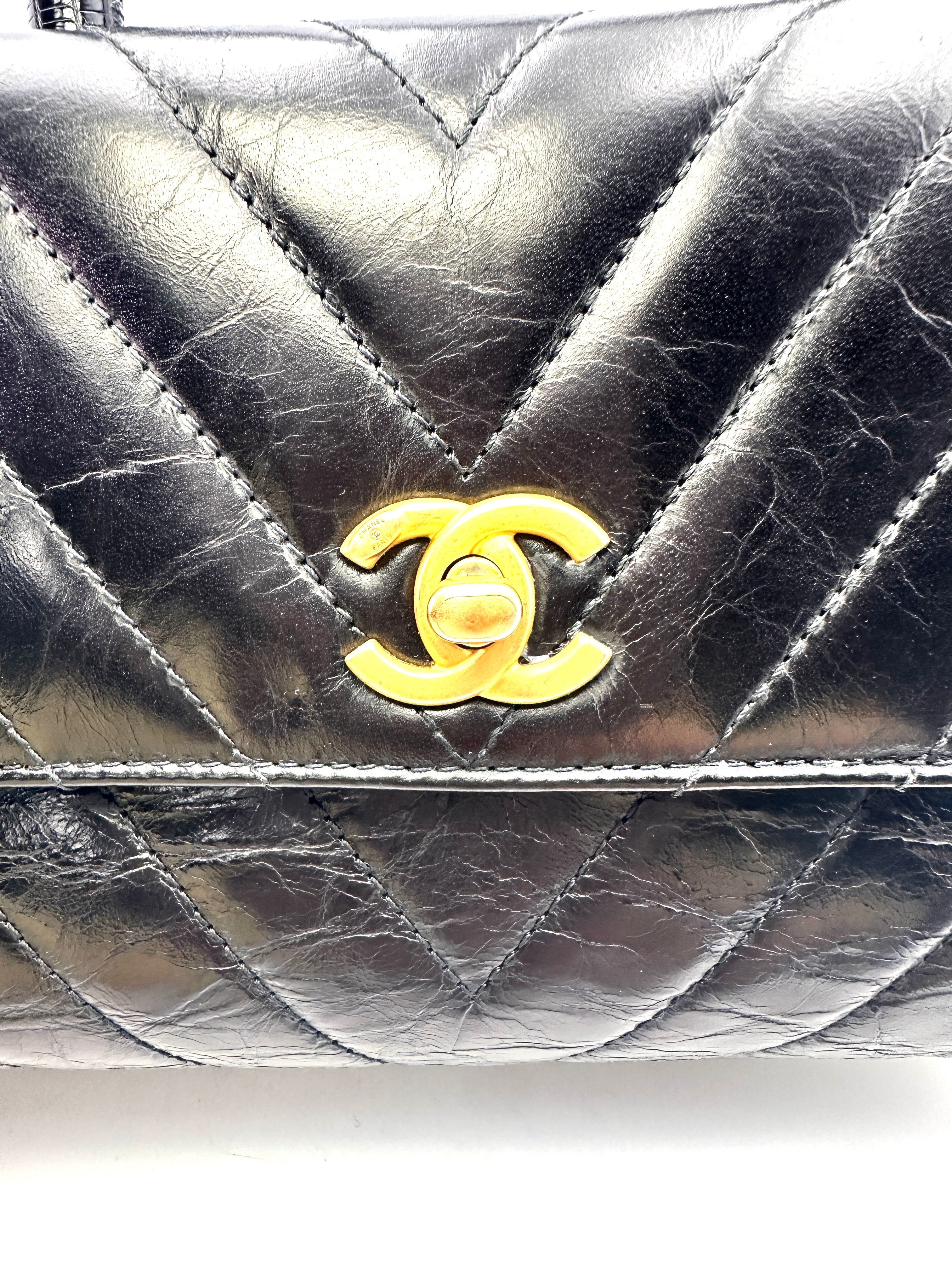 Chanel CoCo Handle Black Chevron Quilted Leather Small Size Handle Bag(25***40) CC1385