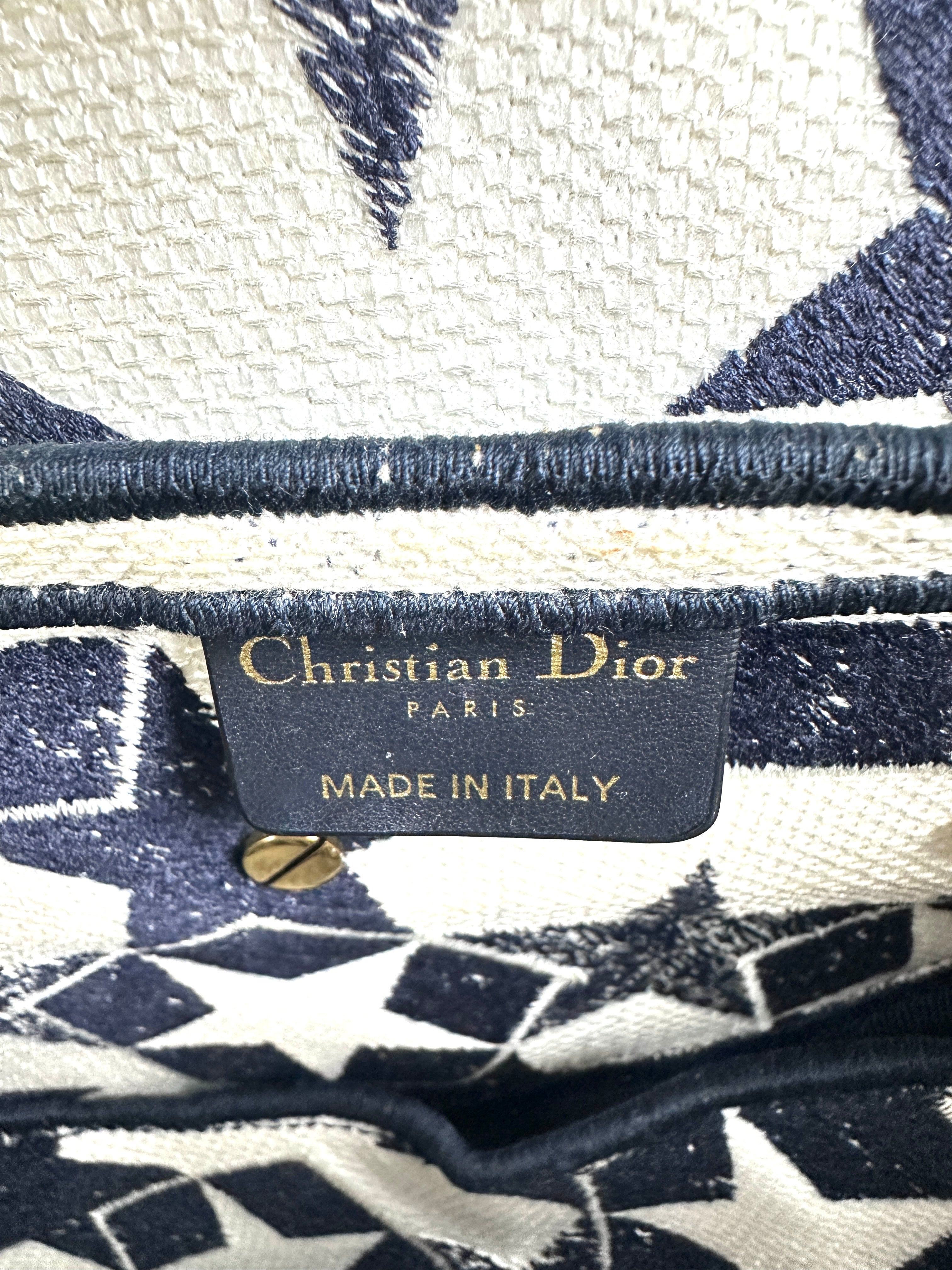 Christian Dior Navy/White Stars Embroidered Canvas Medium Size Saddle Bag DR478