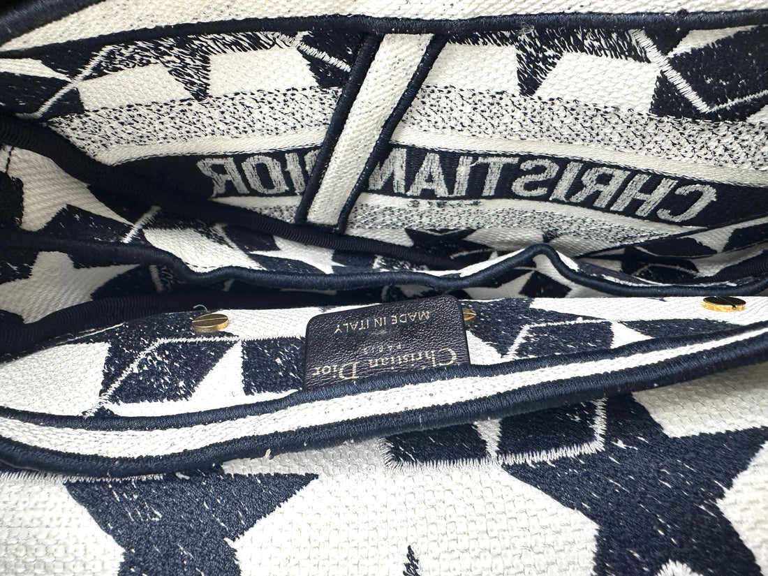 Christian Dior 2021 Navy/White Stars Embroidered Canvas Saddle Bag DR484