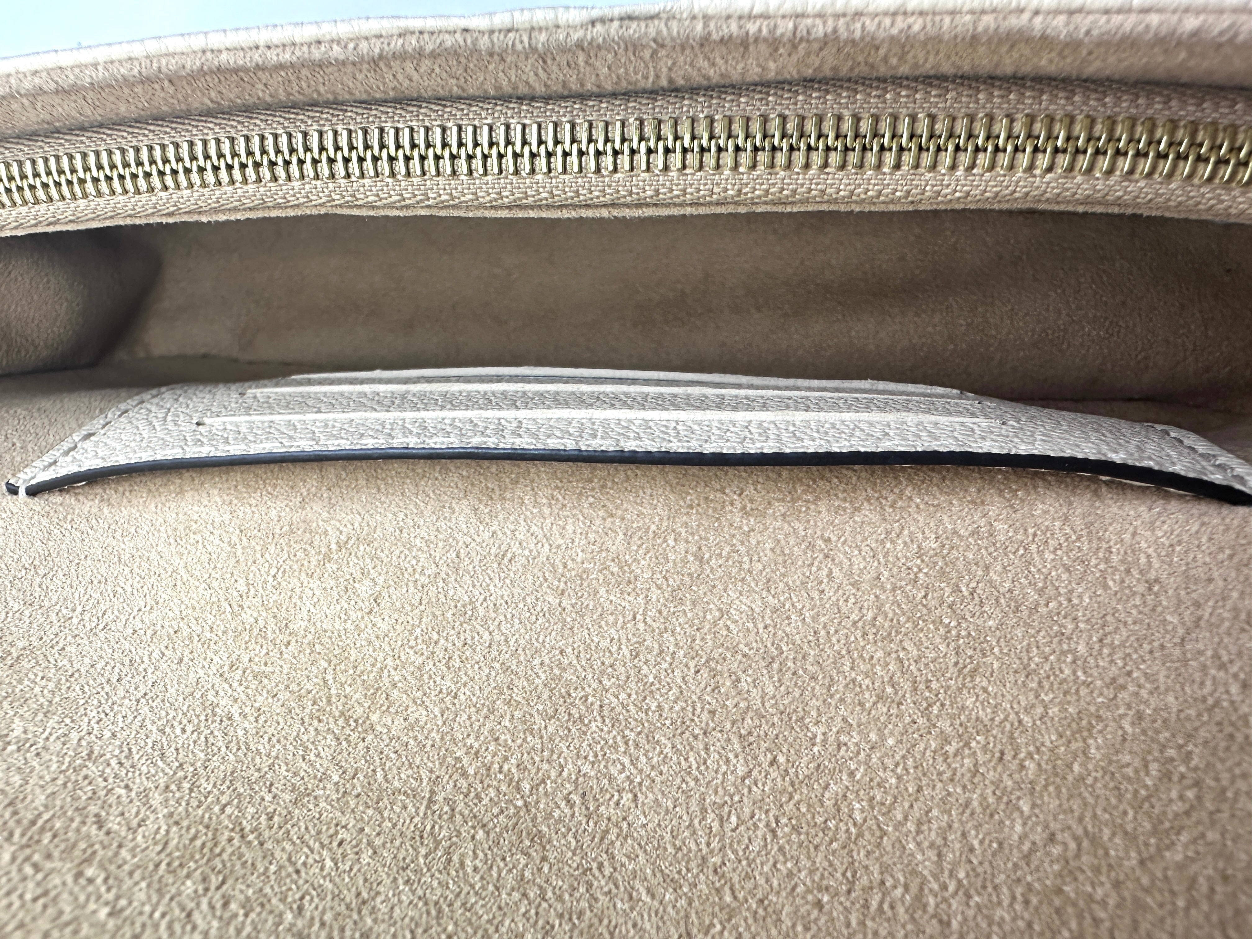 Louis Vuitton Ivy White Monogram Empreinte Leather Shoulder Bag LV1888