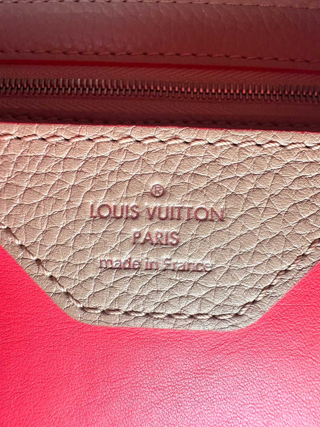 Louis Vuitton Capucines Galet Taurillon Leather Small Size Handle Bag LV1892