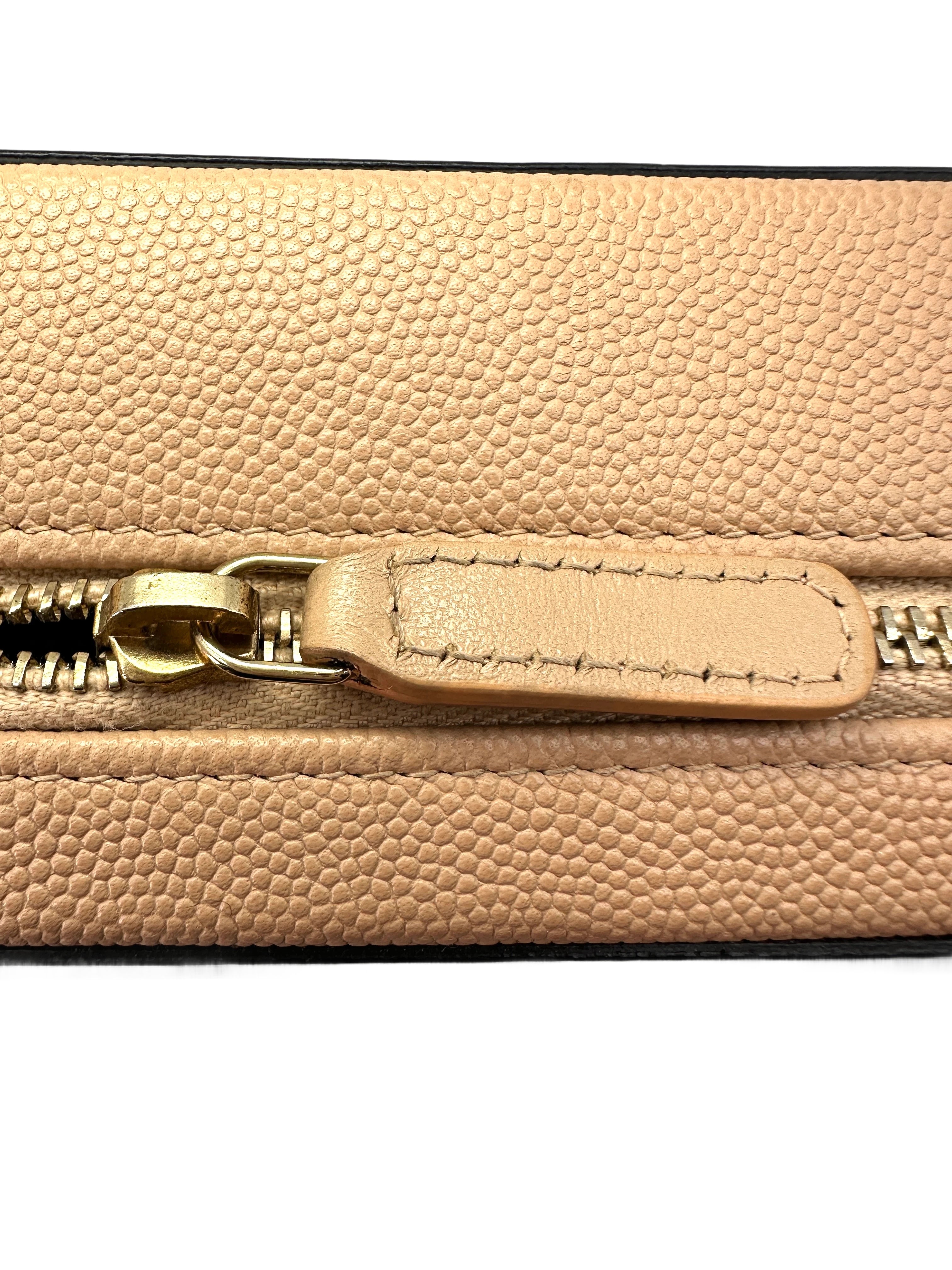 Chanel CC Filigree Beige/Black Quilted Caviar Calfskin Vanity Case(29***15) CC1406
