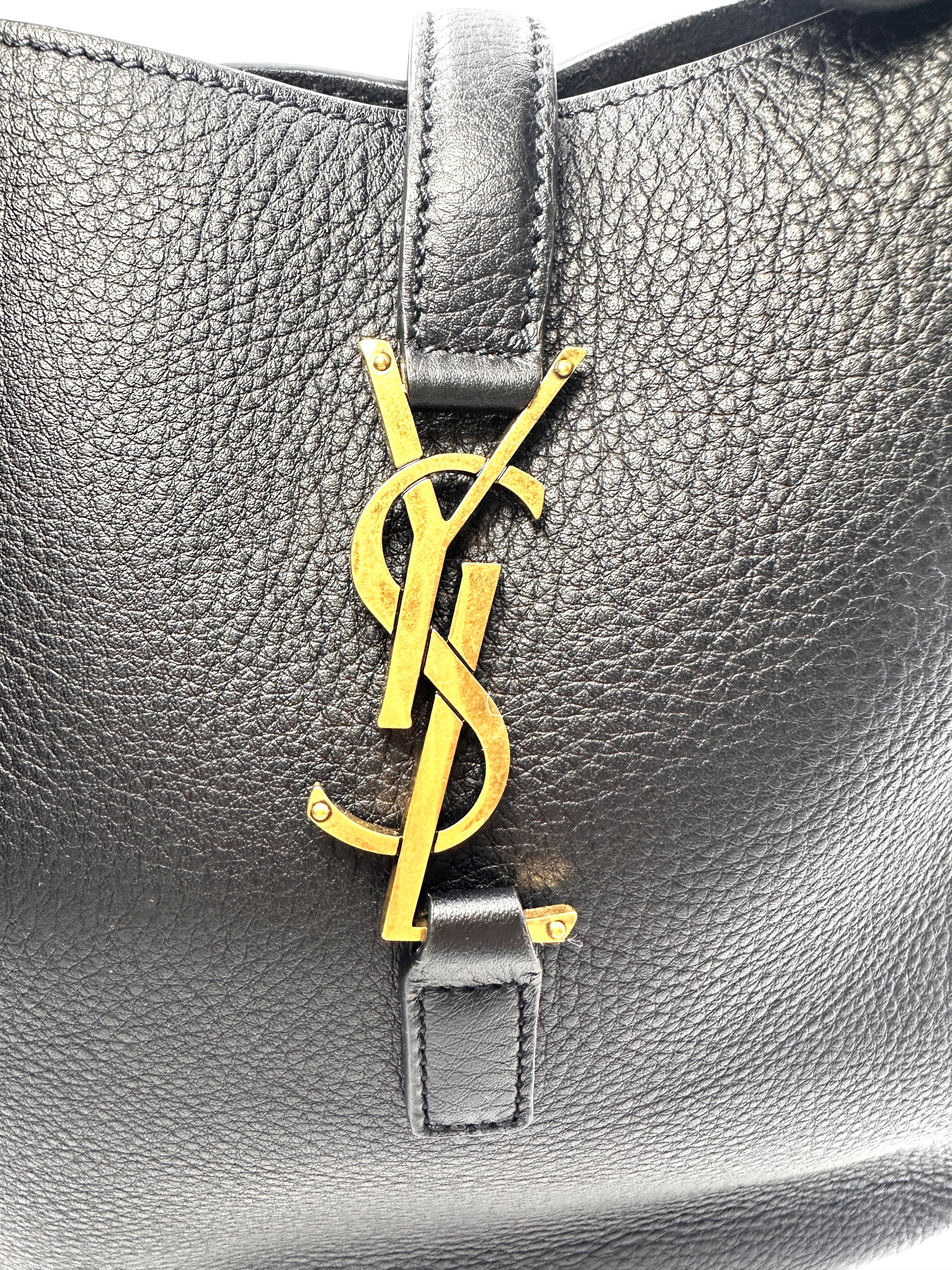 Saint Laurent Le5a7 Black Grained Leather Hobo Bag Sl160