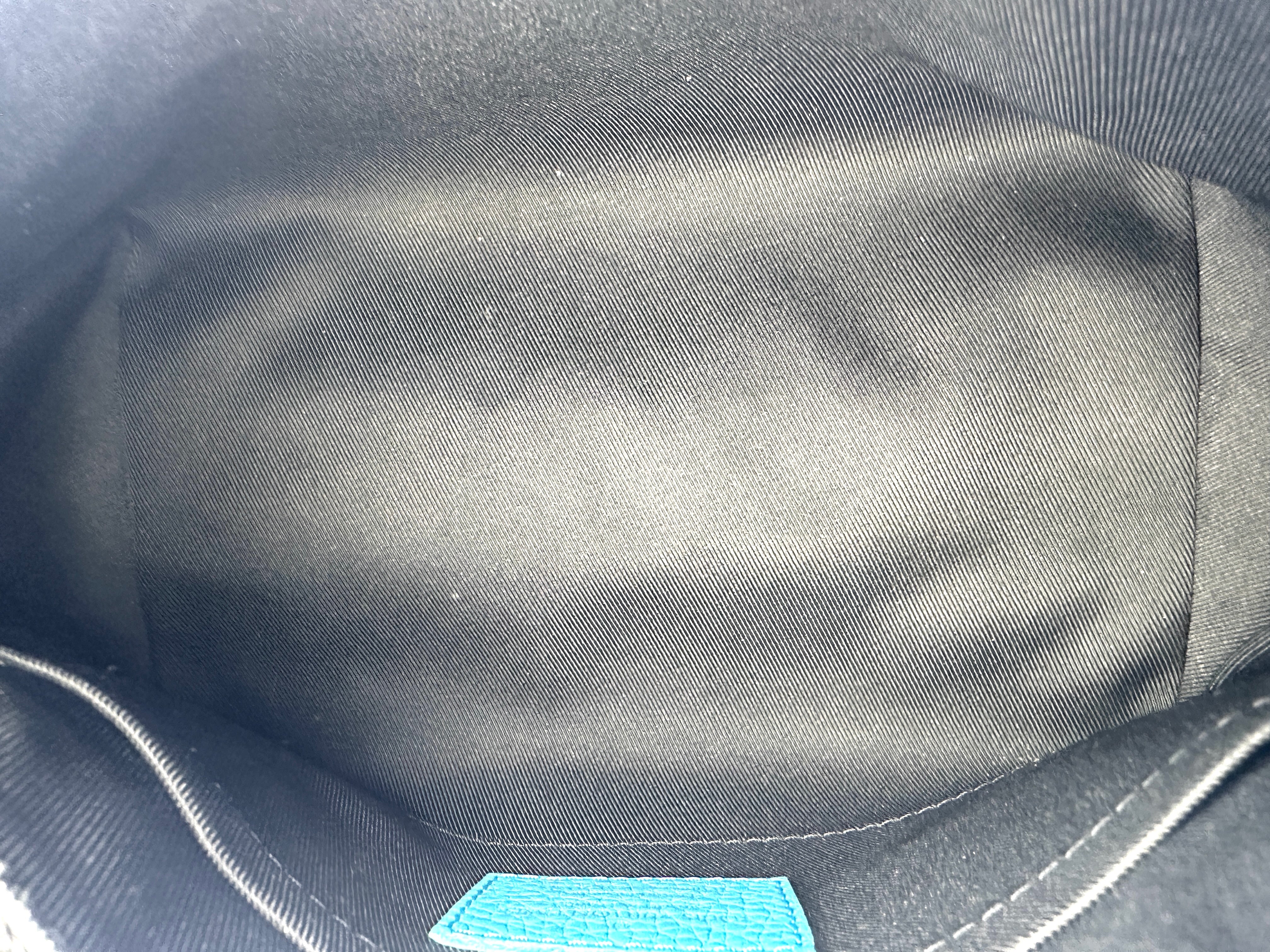Louis Vuitton Taurillon Monogram Turquoise Triangle Blue Messenger Bag LV1918