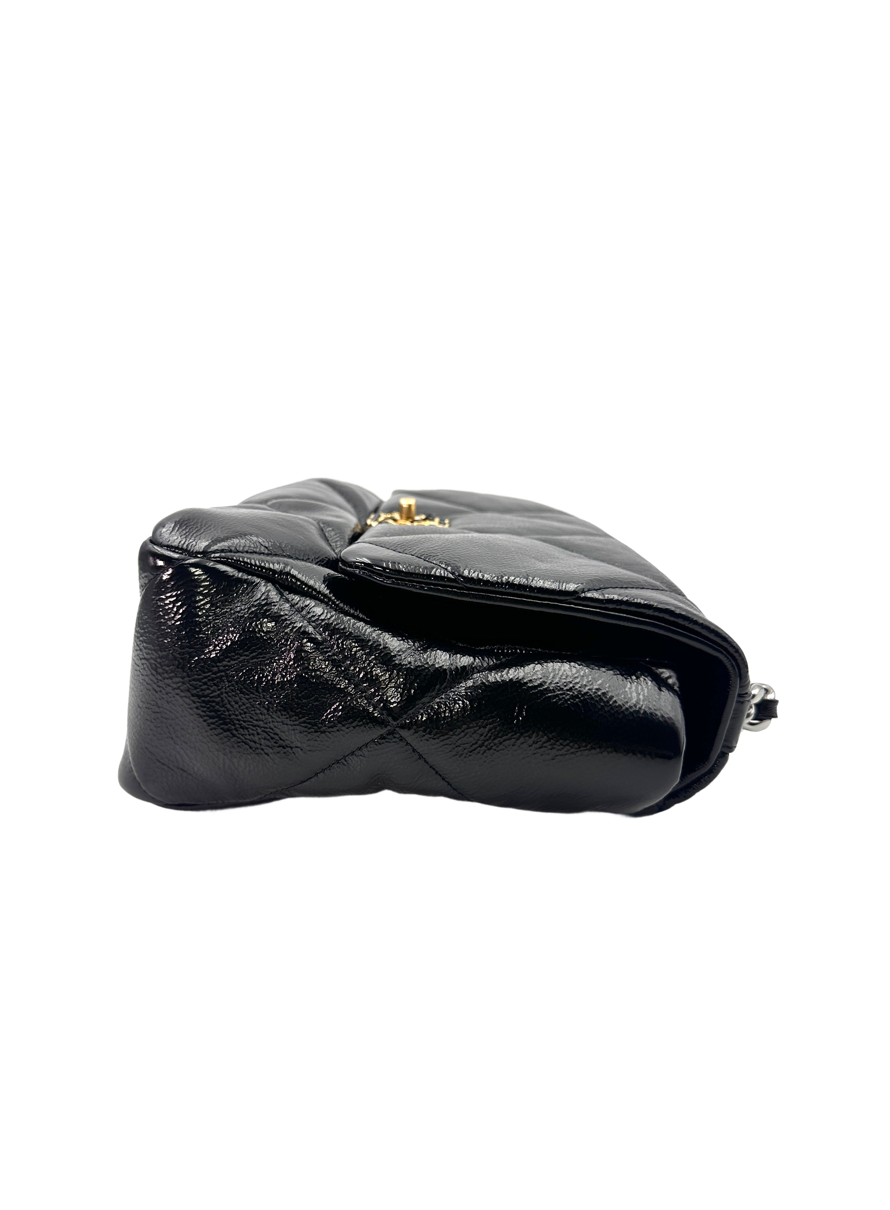 Chanel 19 Black Quilted Leather Mediem Size Flap Bag With Gold Hardware(30***77) IRIS008