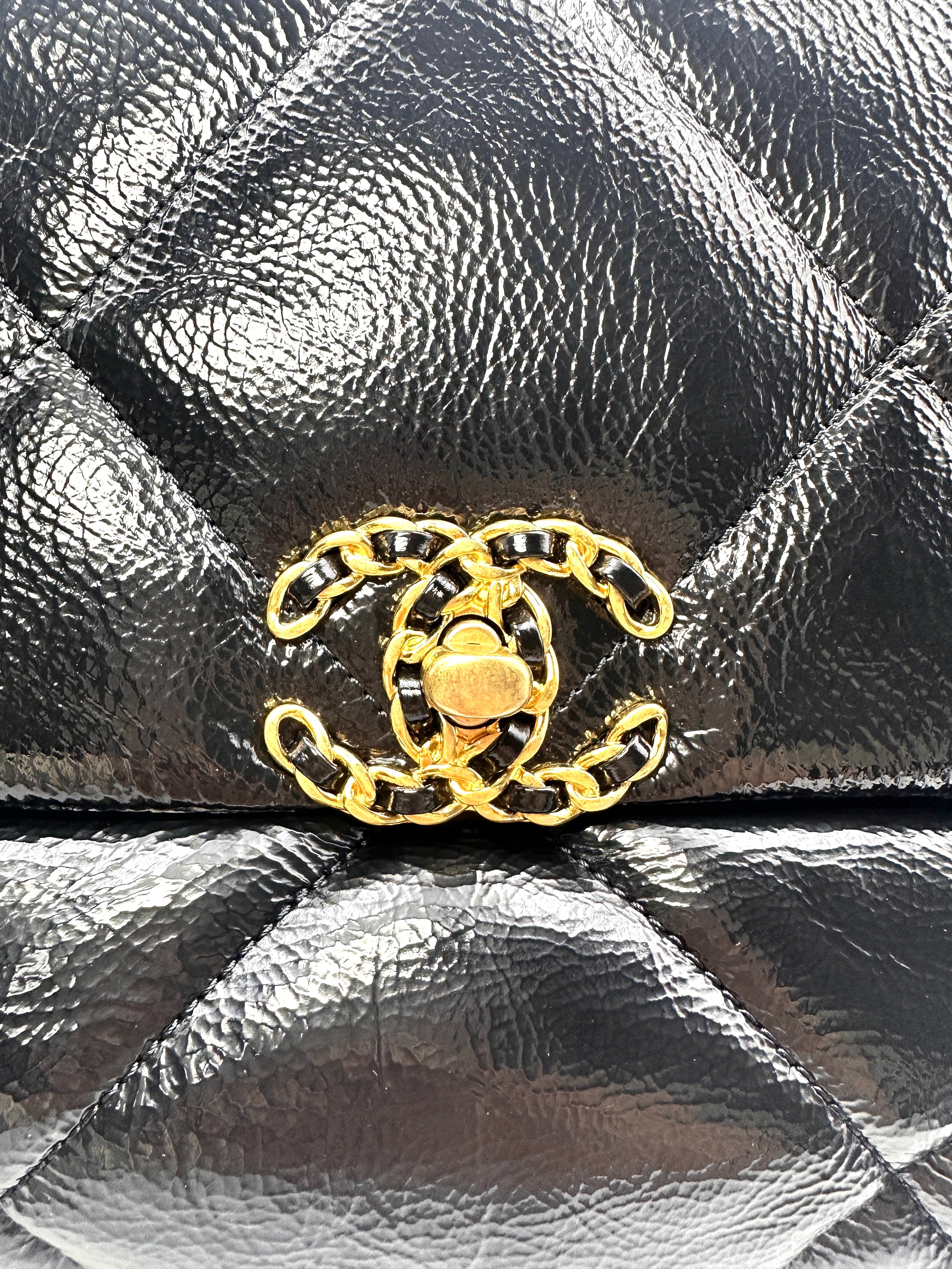 Chanel 19 Black Quilted Leather Mediem Size Flap Bag With Gold Hardware(30***77) IRIS008