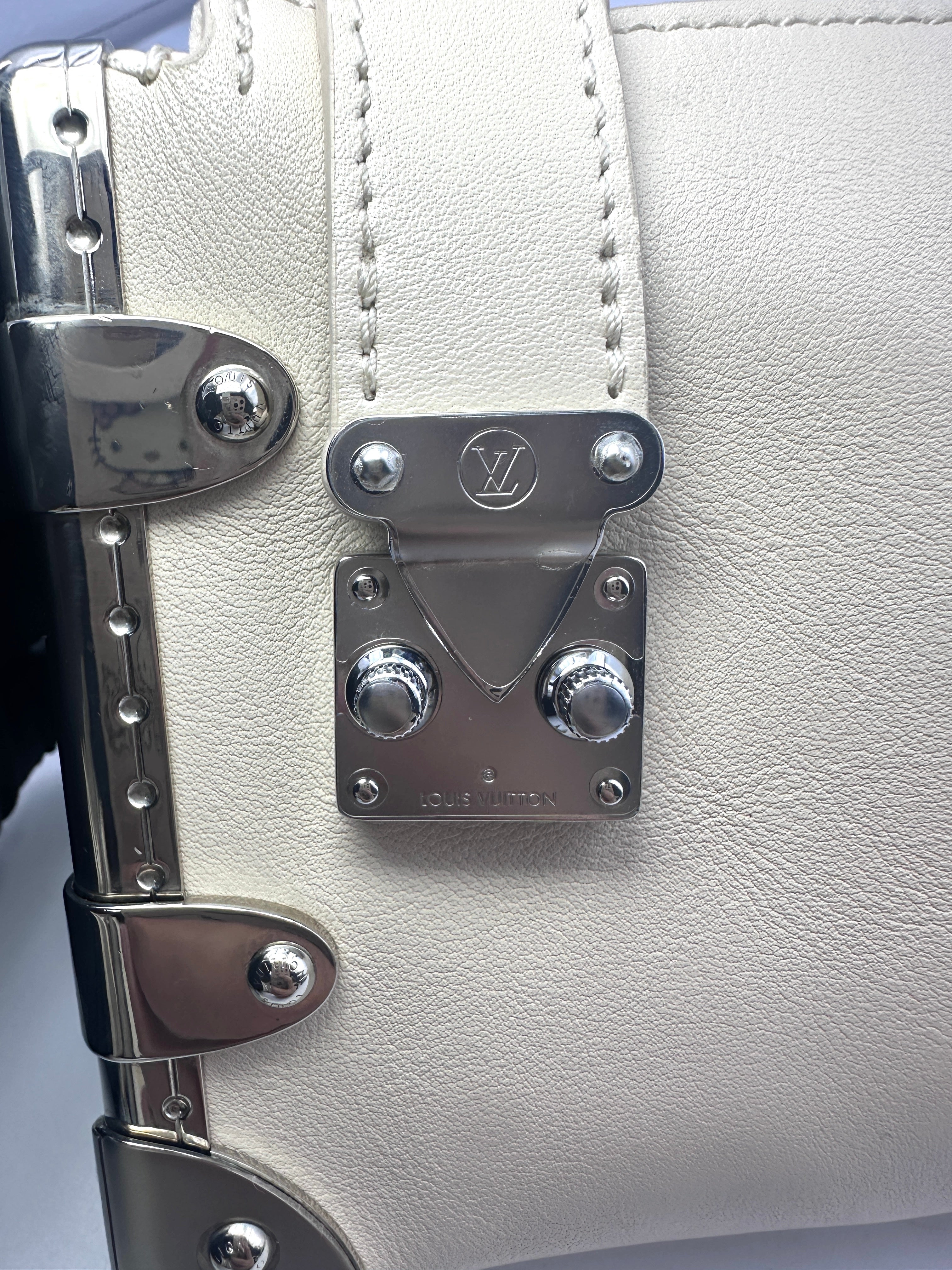 Louis Vuitton Slim Trunk Beige Leather Shoulder Bag With Silver Hardware LV1924