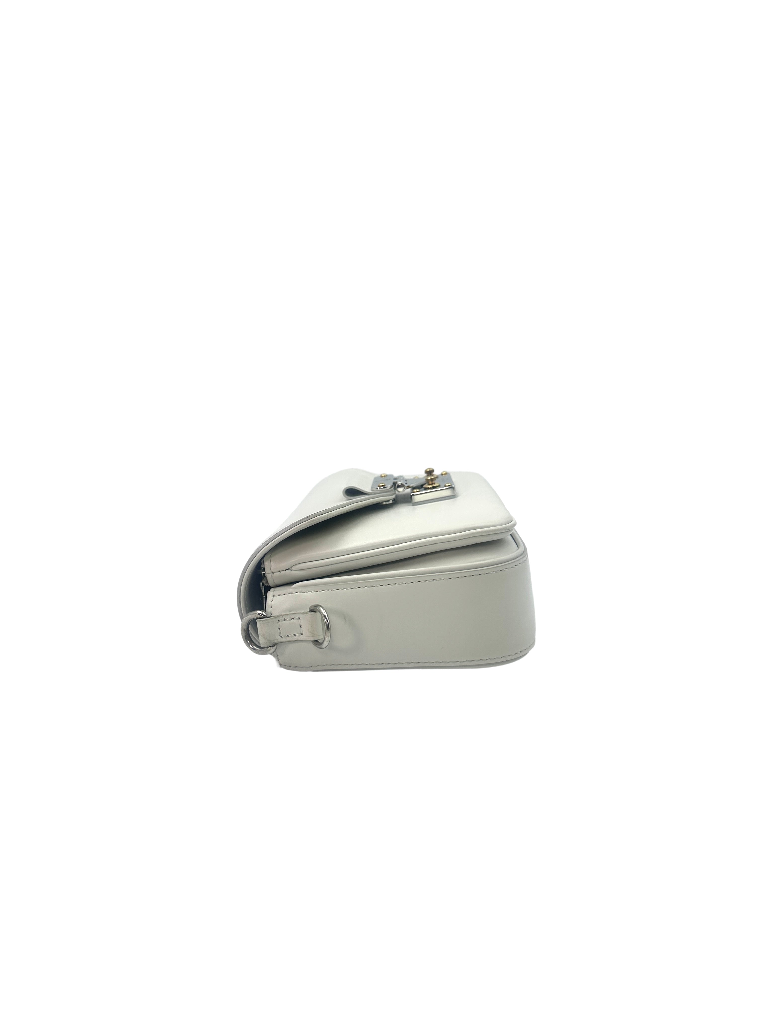 Louis Vuitton Swing White Leather Shoulder Bag With S-Lock Hardware LV1927