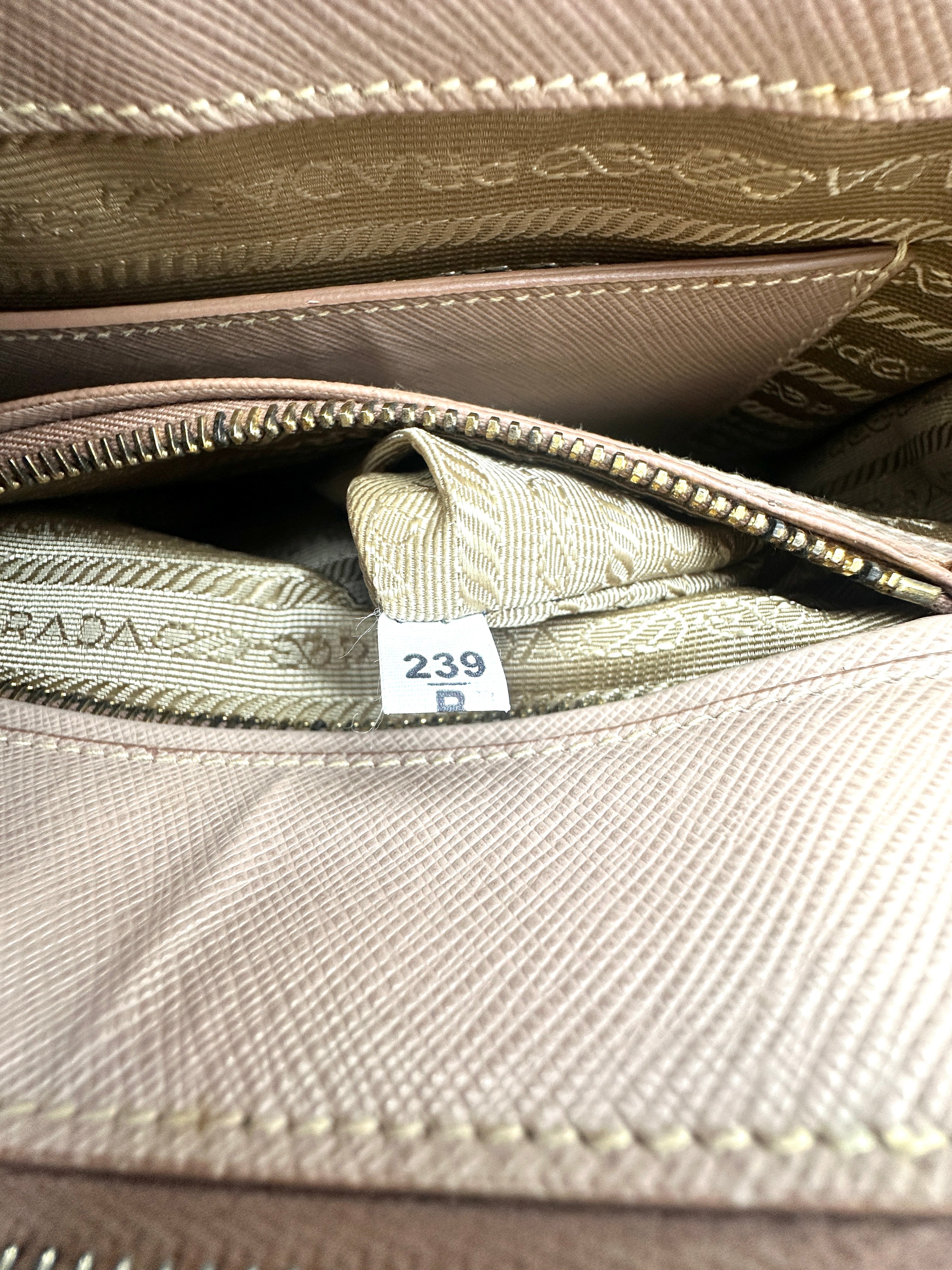 Prada Galleria Beige Saffiano Handle Bag PR186