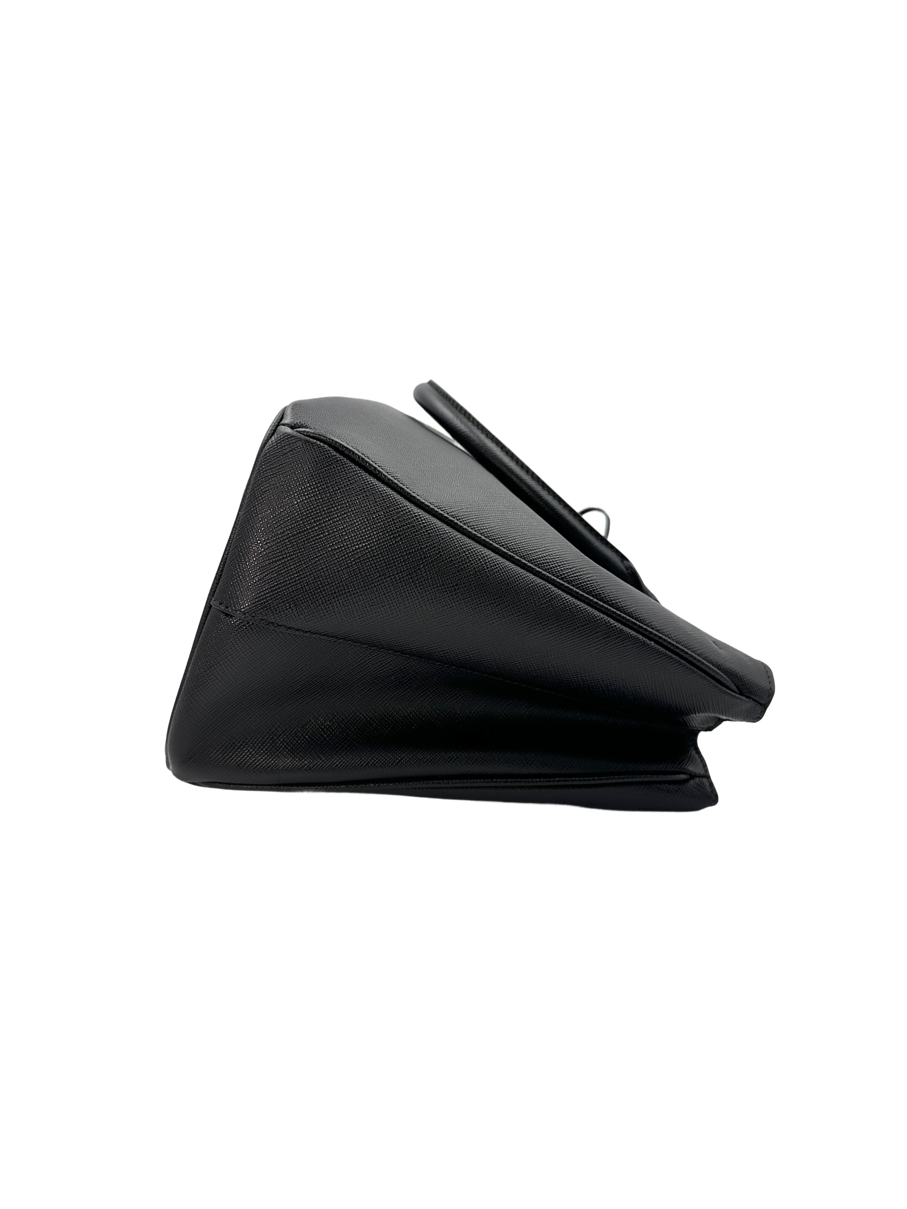 Prada Galleria Black Saffiano Handle Bag PR185