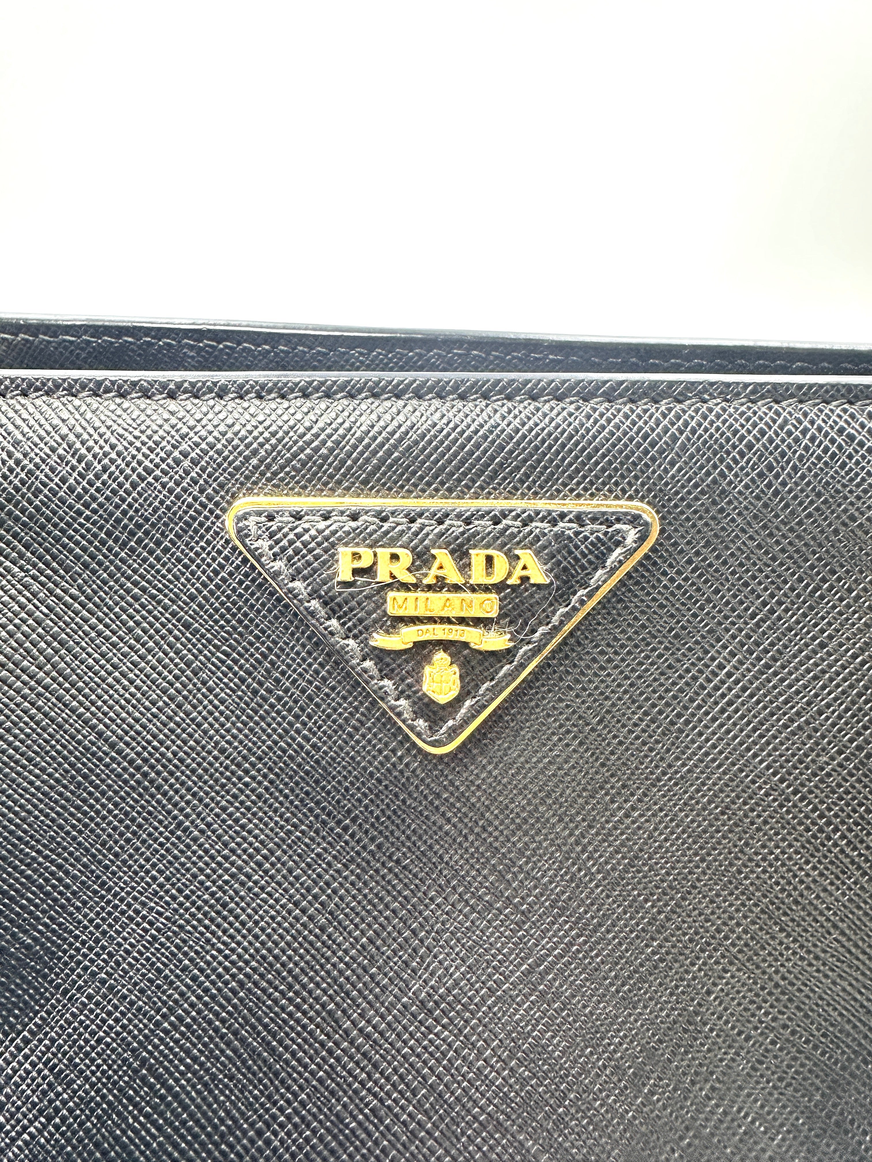 Prada Galleria Black Saffiano Handle Bag PR185