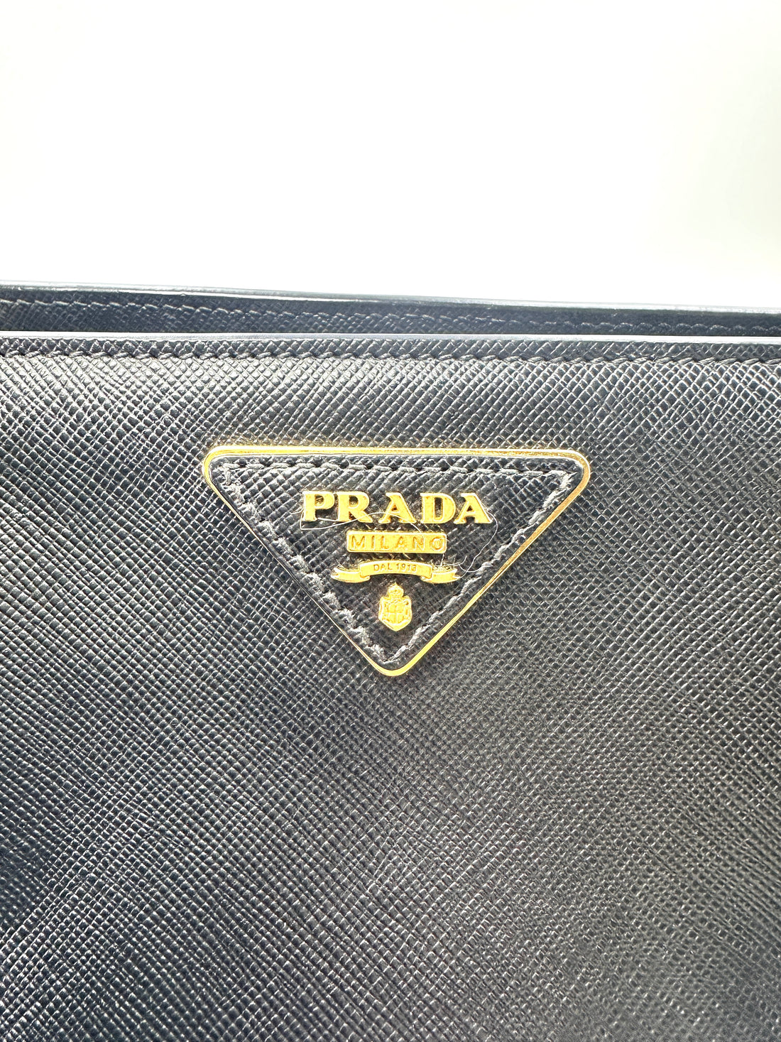 Prada Galleria Black Saffiano Handle Bag PR185
