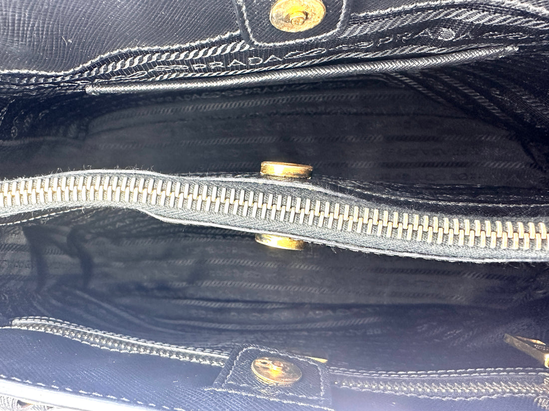 Prada Galleria Black Saffiano Handle Bag PR185