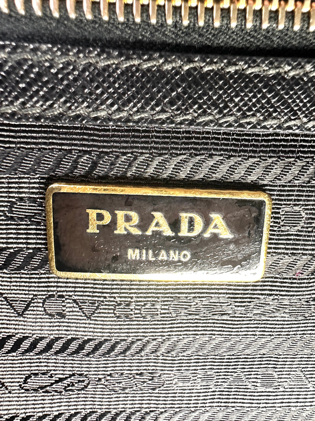 Prada Galleria Black Saffiano Handle Bag PR185