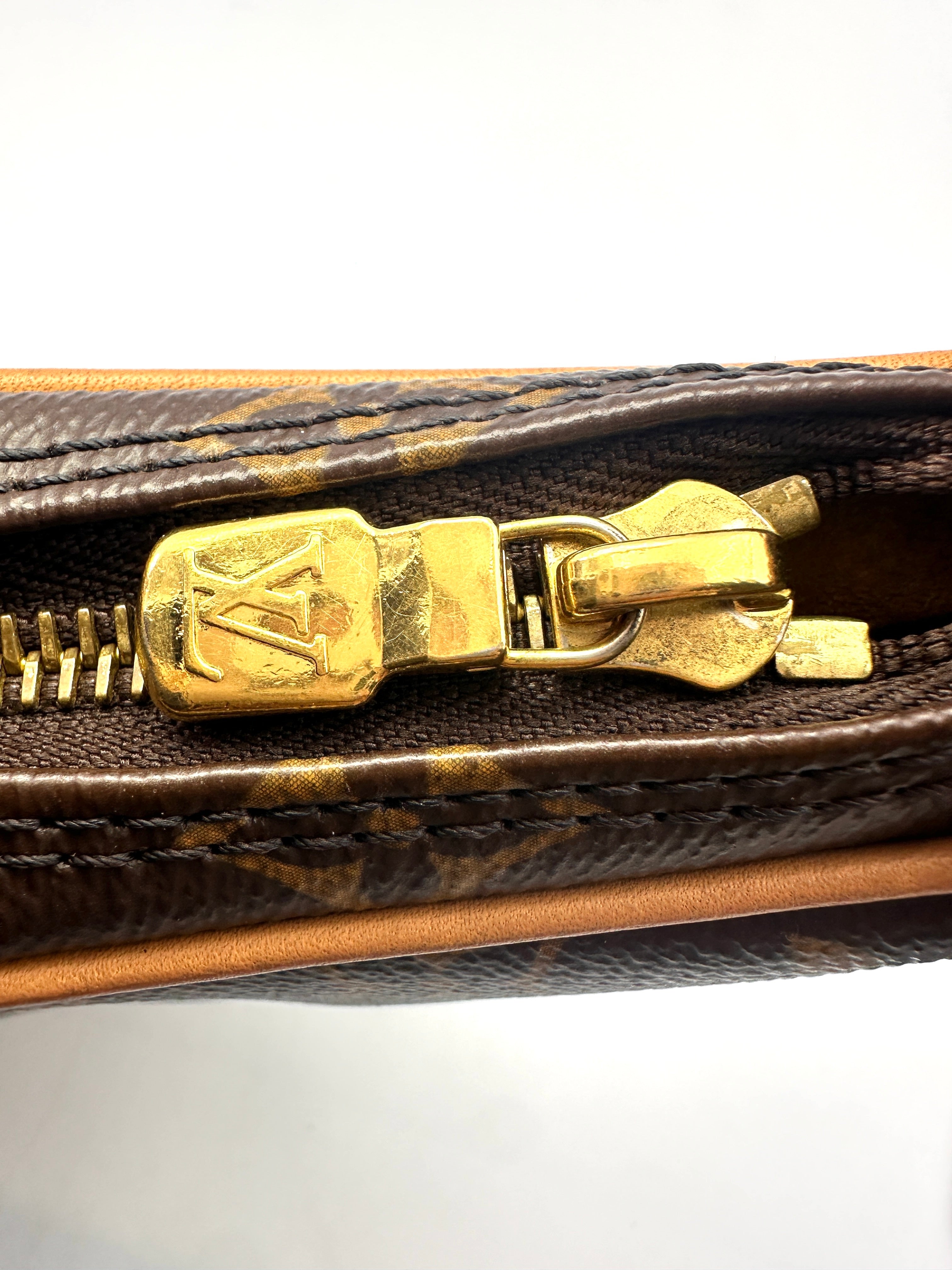 Louis Vuitton Loop Brown Monogram Leather Chain Shoulder Bag LV1932