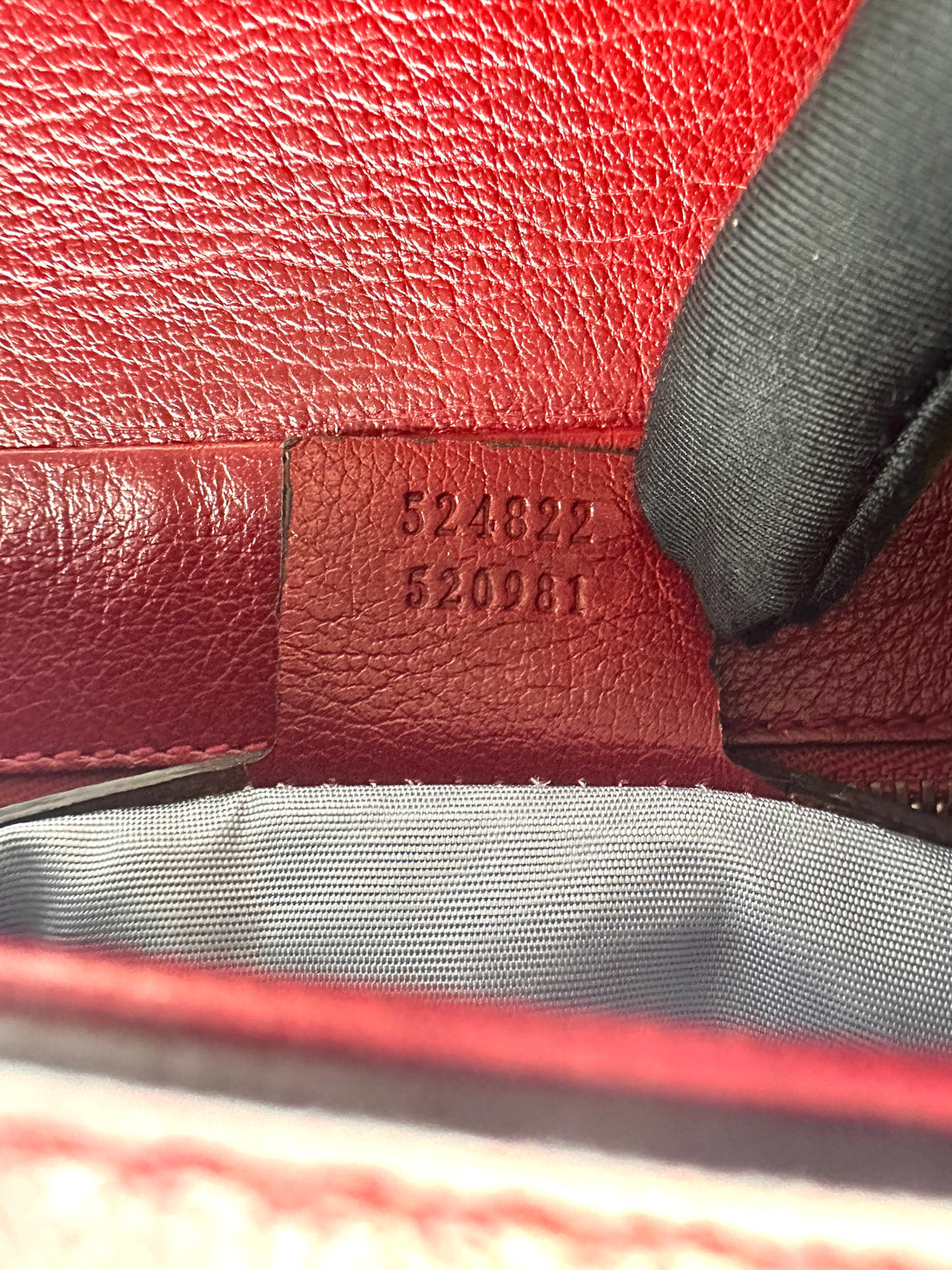 Gucci Thiara Envelope Shoulder Bag With Tiger Head Charm GG628