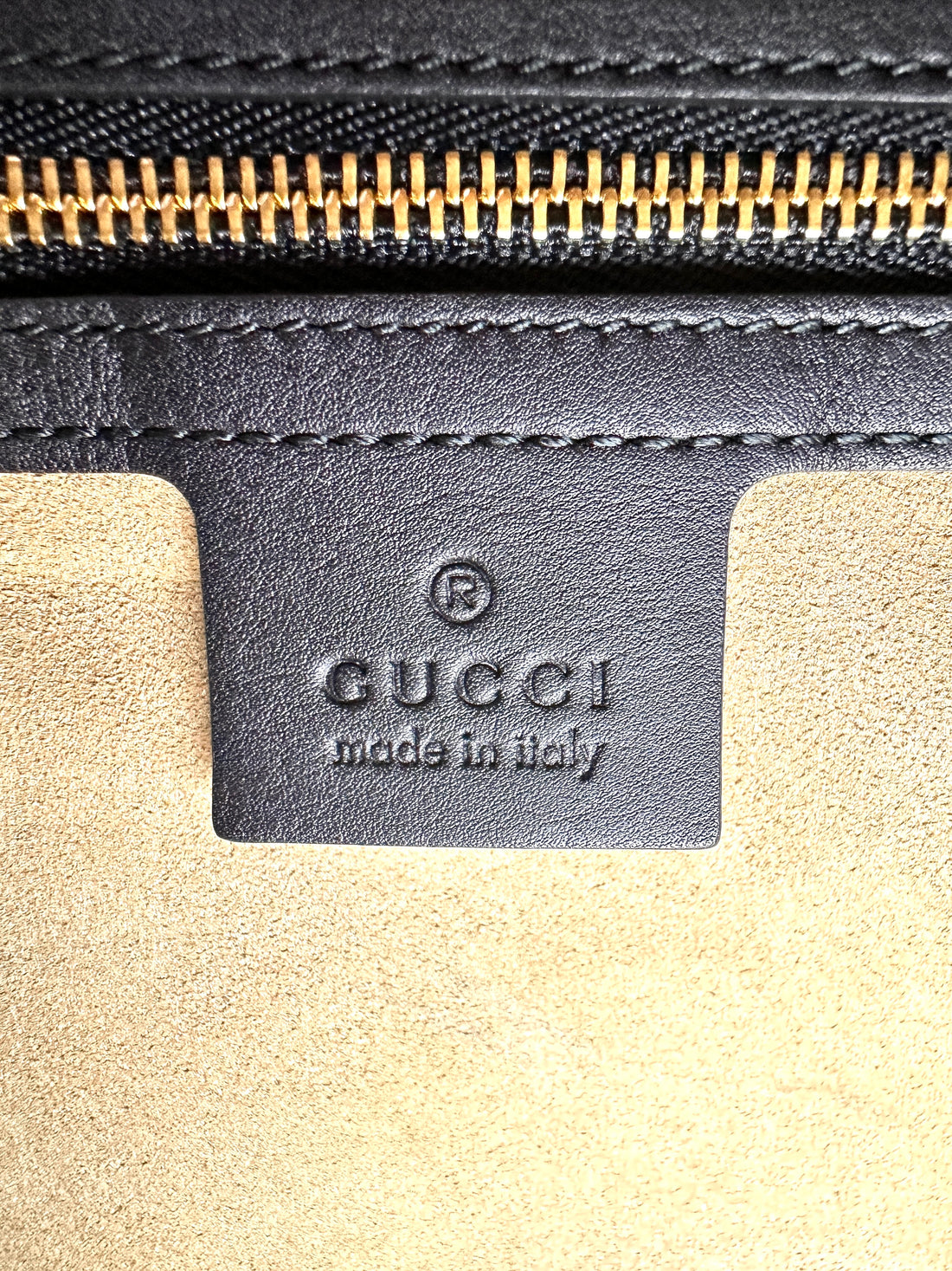 Gucci Padlock GG Supreme Top Handle Bag With Gold Buckle GG633