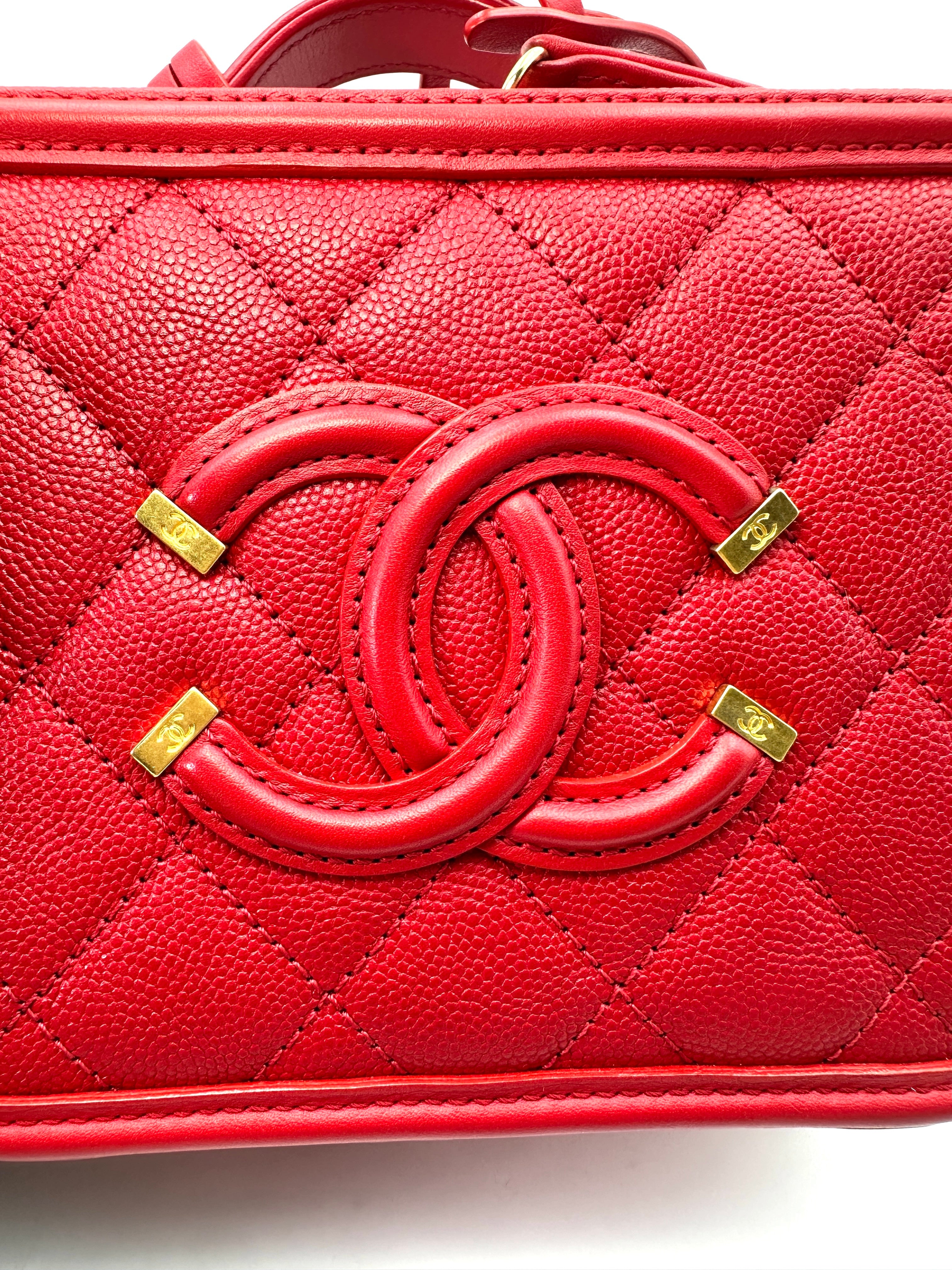 Chanel CC Filigree Red Quilted Leather Top Handle Vanity Case(25***58) CC1428