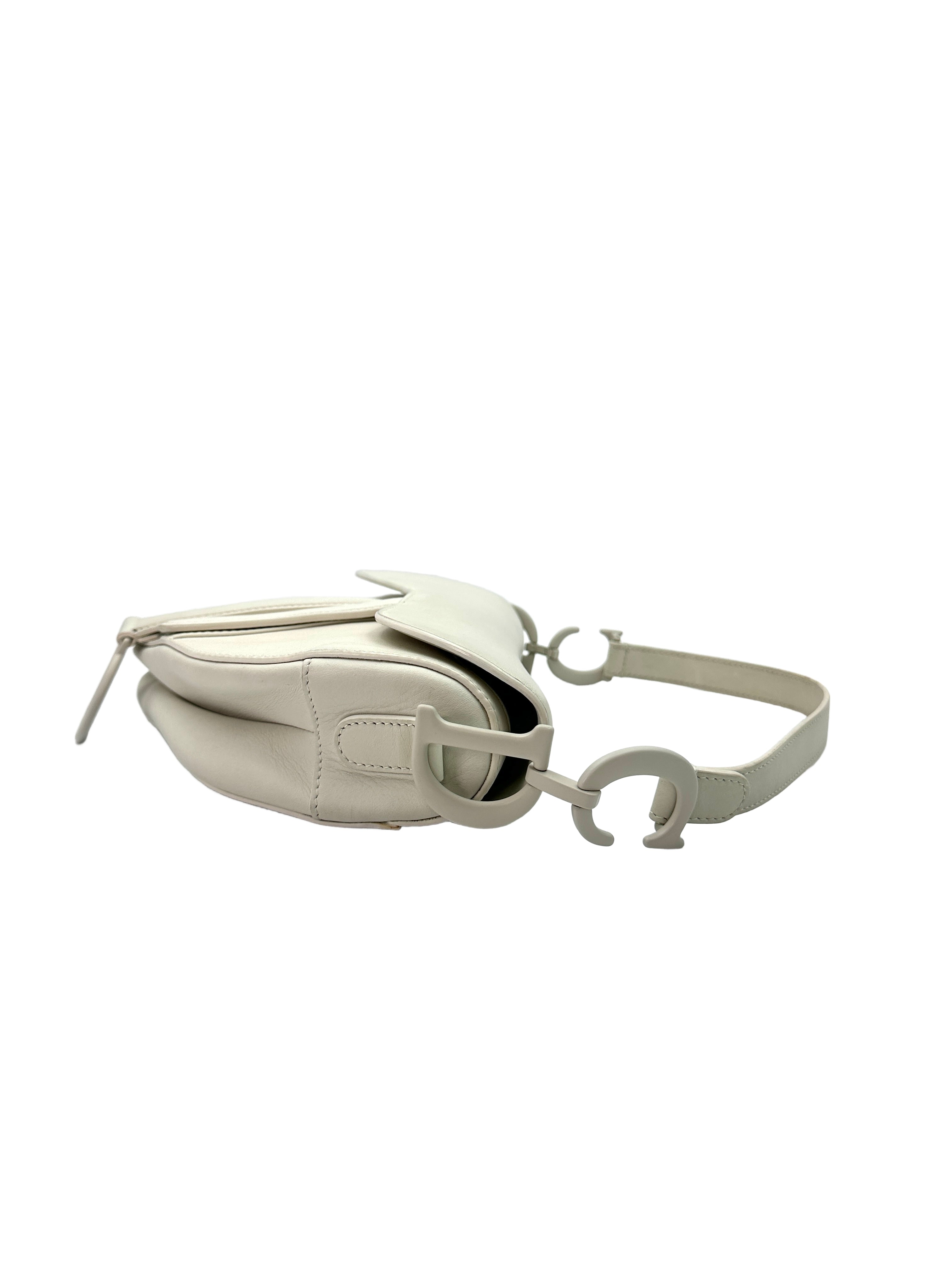 Christian Dior White Leather Medium Size Saddle Bag DR509