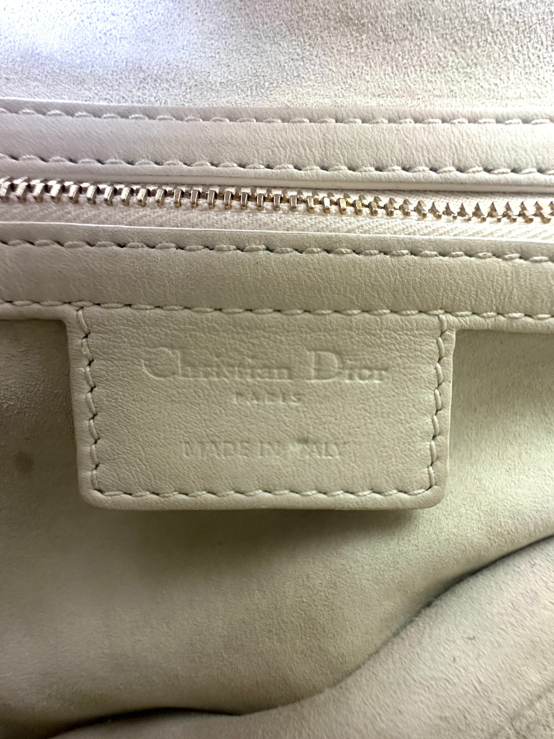 Christian Dior White Leather Medium Size Saddle Bag DR509
