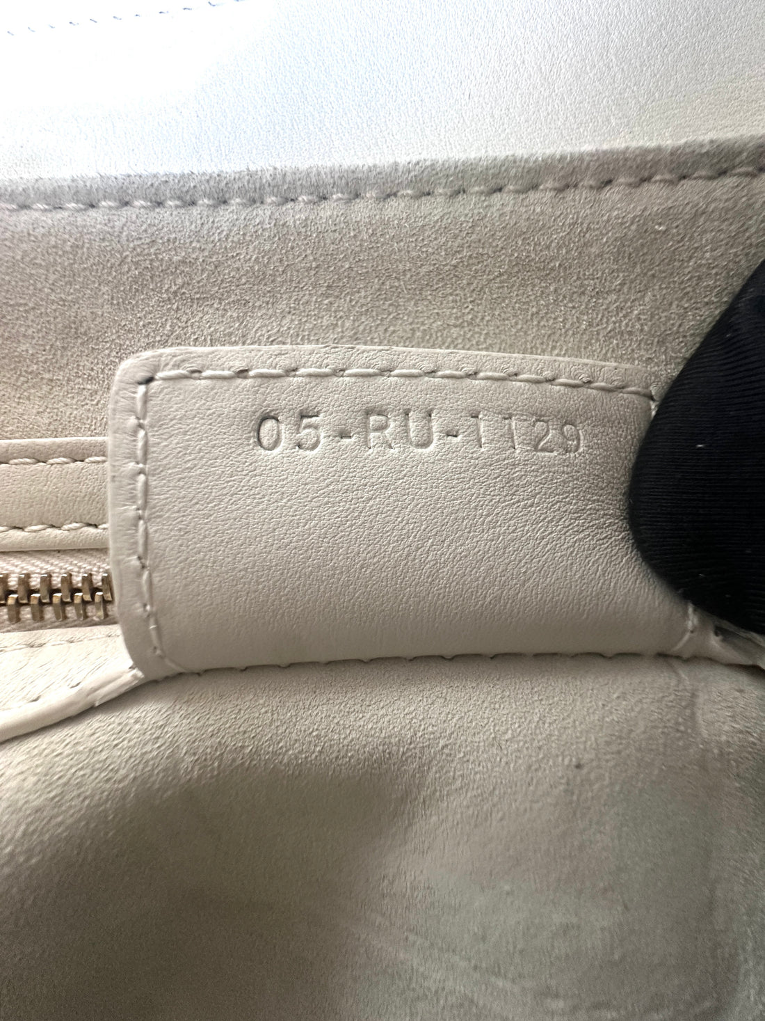 Christian Dior White Leather Medium Size Saddle Bag DR509