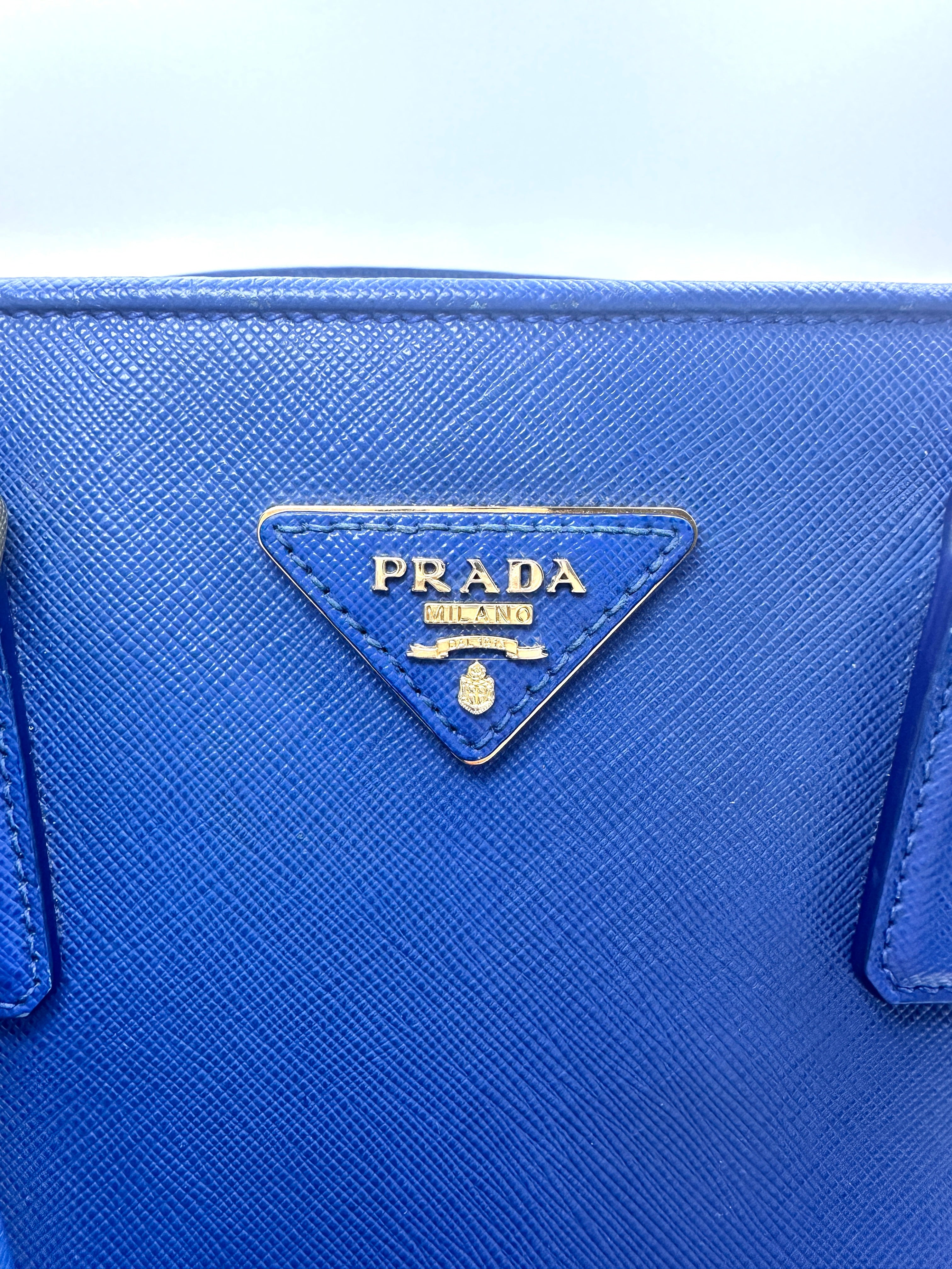 Prada Promenade Blue Saffiano Lux Leather Meidum Size Handle Bag PR190