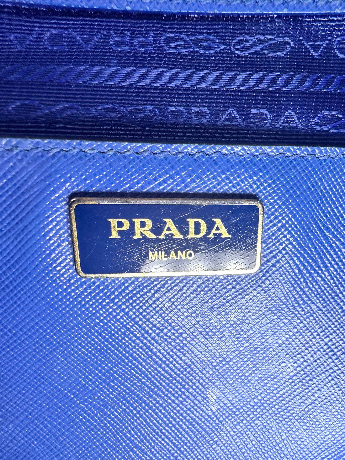 Prada Promenade Blue Saffiano Lux Leather Meidum Size Handle Bag PR190
