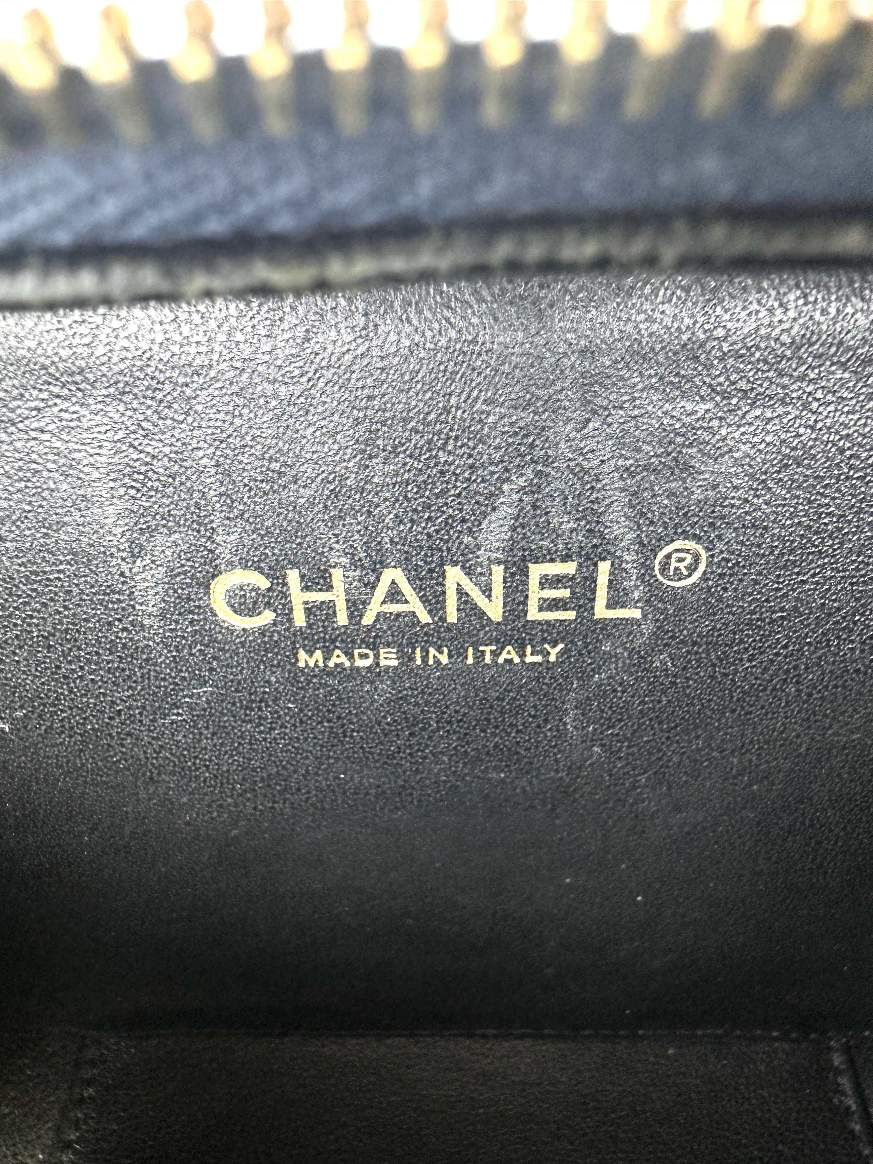 Chanel CC Filigree Navy Quilted Leather Top Handle Vanity Case(23***31) CC1430