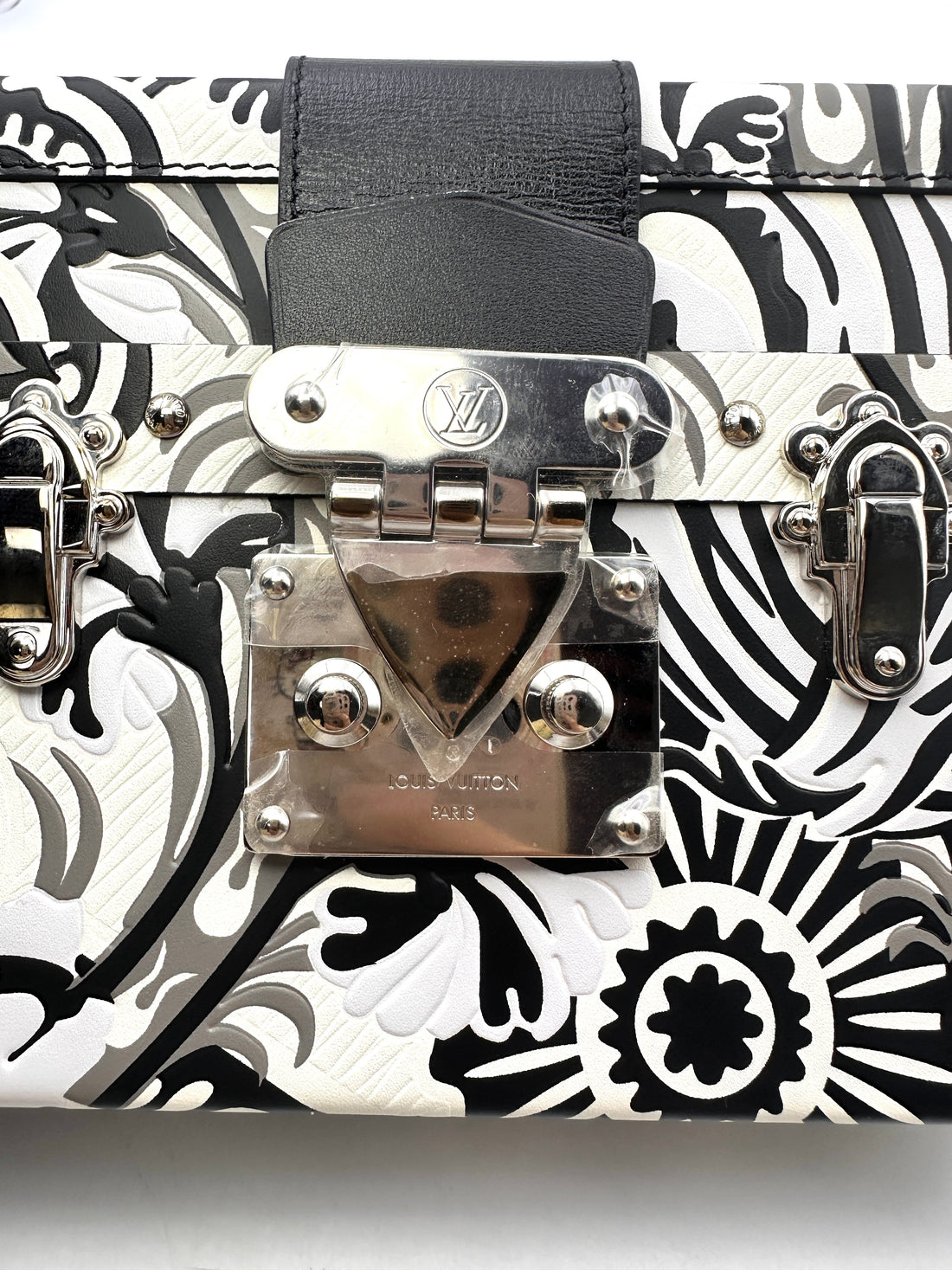 Louis Vuitton Petite Malle Black/White Floral Printed Embossed Shoulder Bag LV1959
