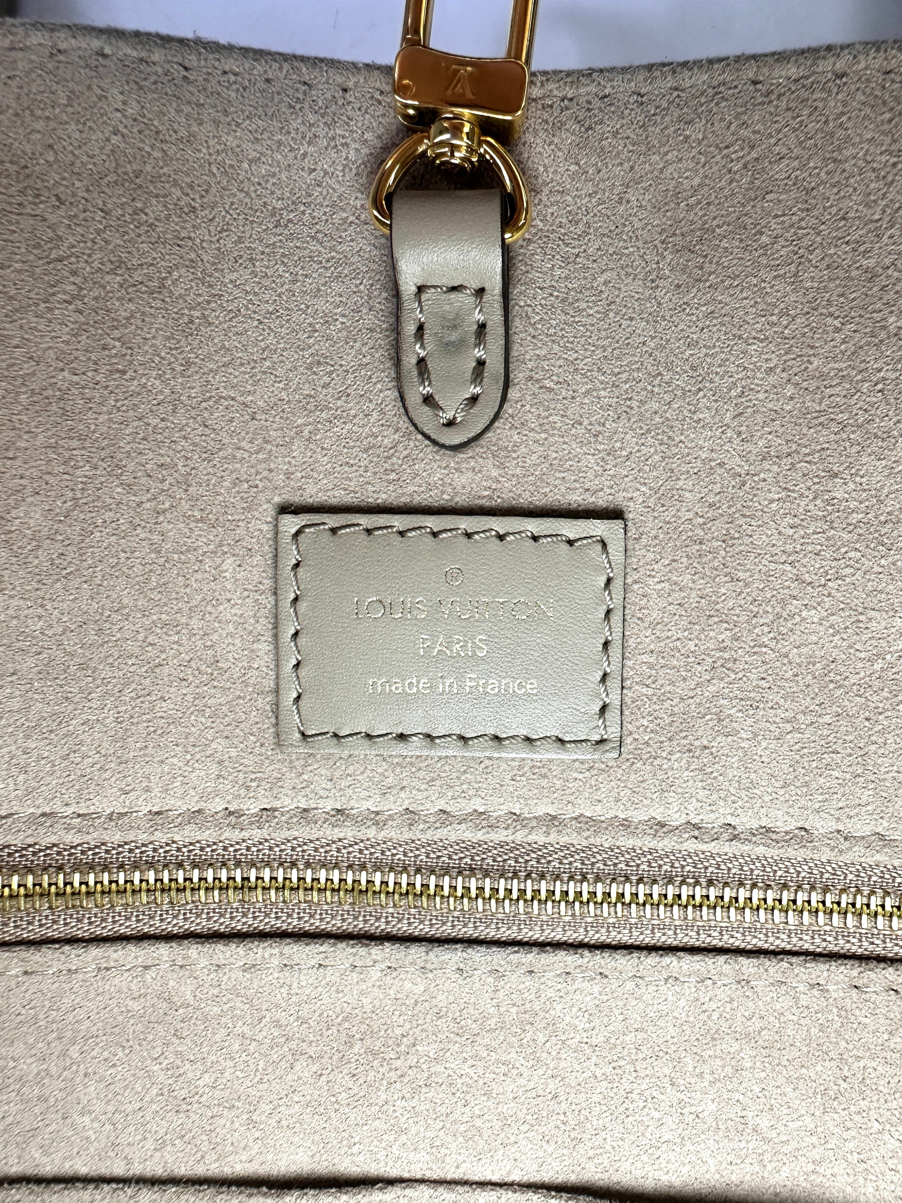 Louis Vuitton OnTheGo MM Gray Bicolor Monogram Empreinte Leather Tote Bag LV1970