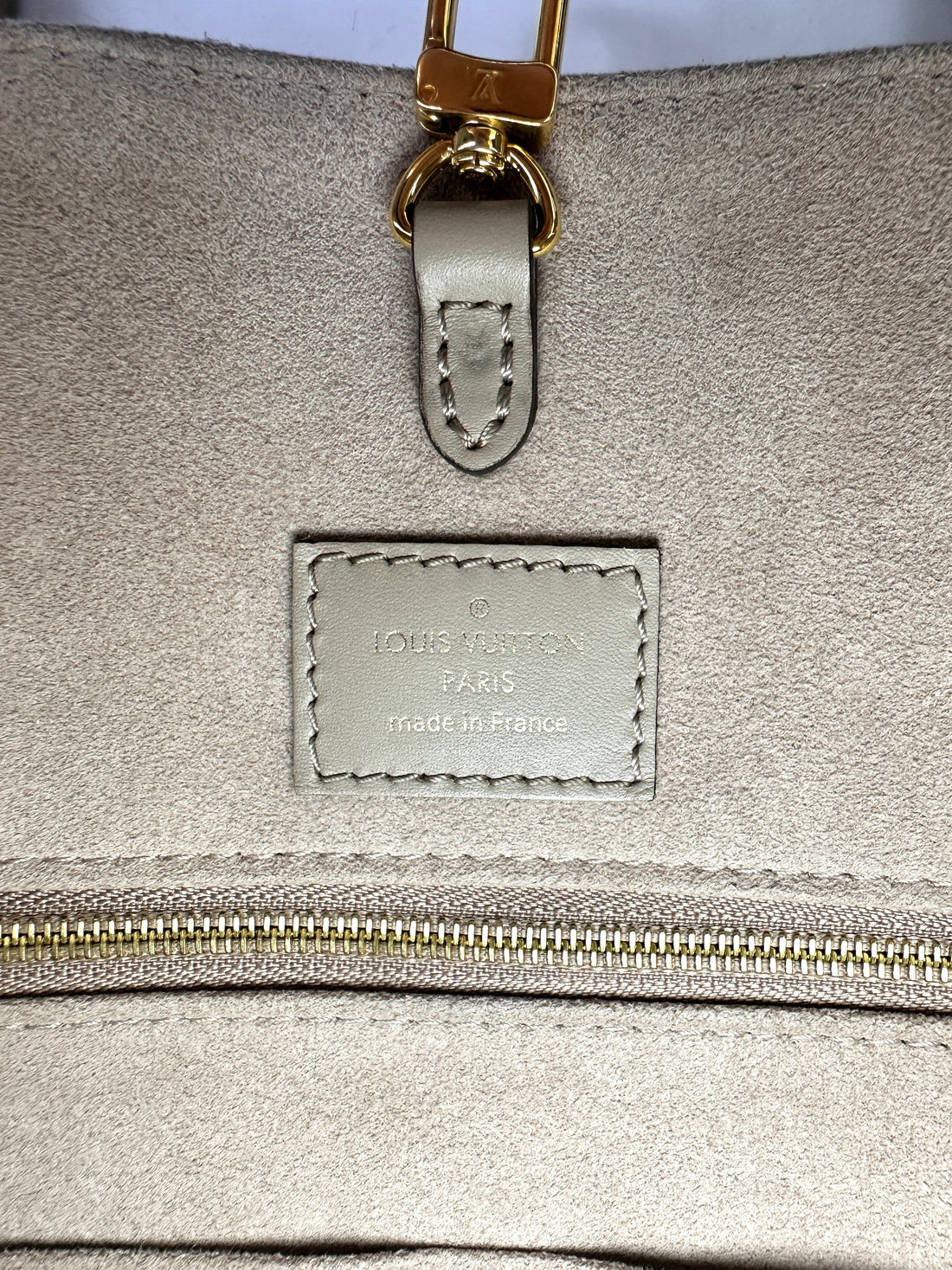 Louis Vuitton OnTheGo MM Gray Bicolor Monogram Empreinte Leather Tote Bag LV1970
