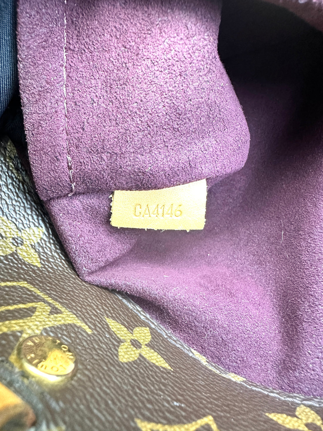 Louis Vuitton Montaigne MM Monogram Canvas Handle Bag LV1972